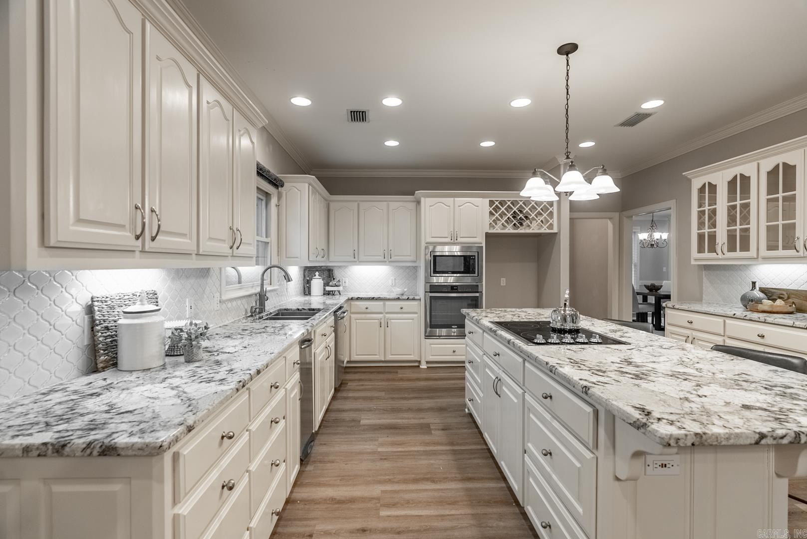 CHENAL RIDGE - Residential