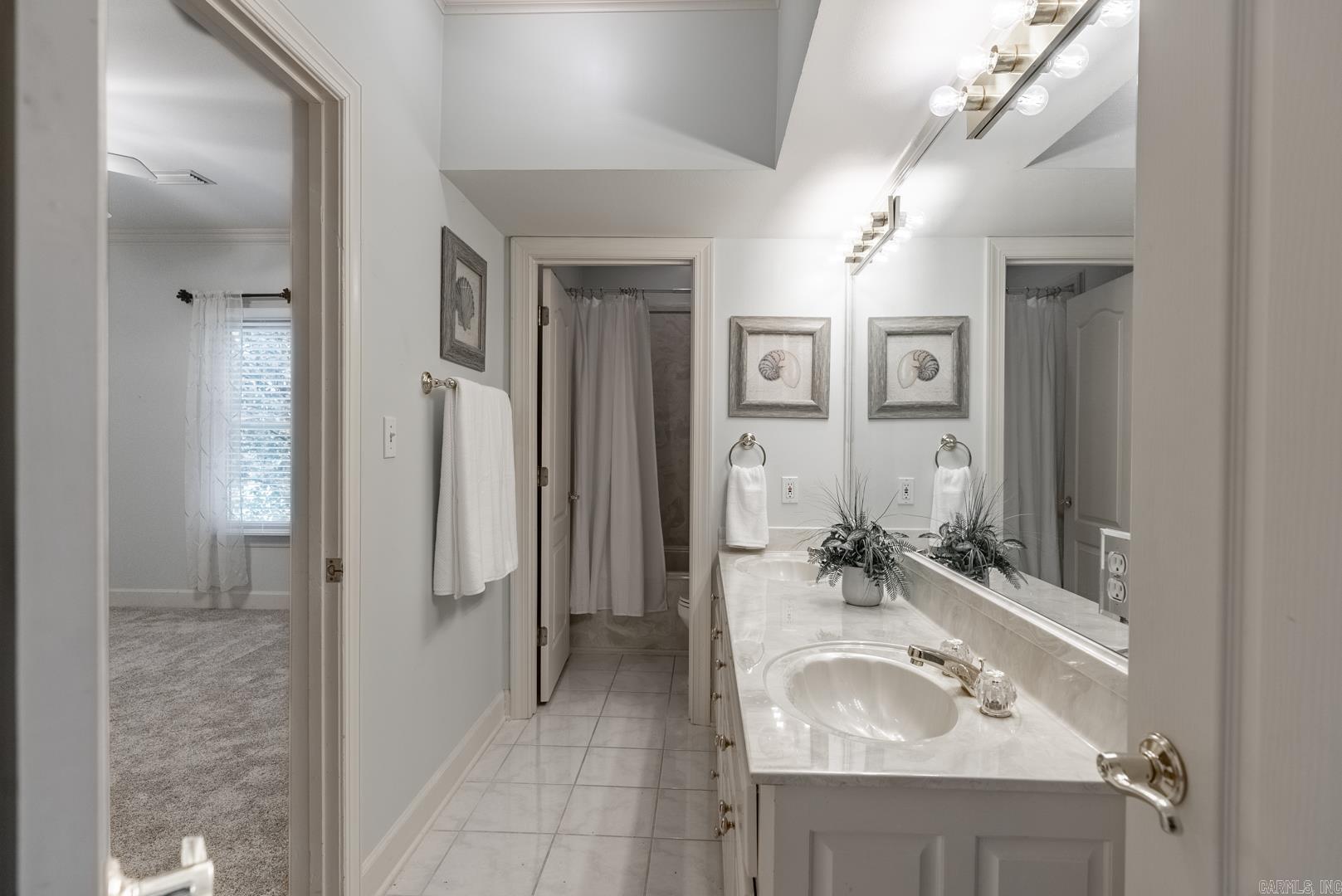 CHENAL RIDGE - Residential