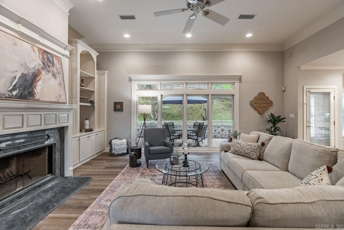 CHENAL RIDGE - Residential