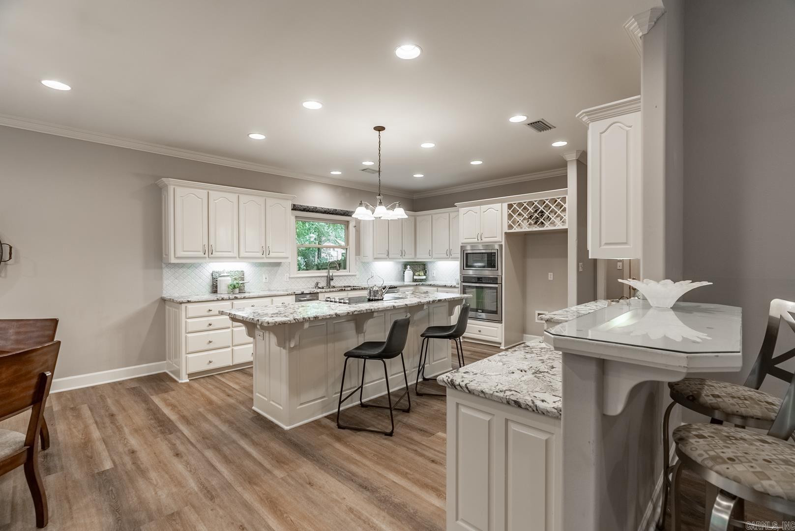 CHENAL RIDGE - Residential