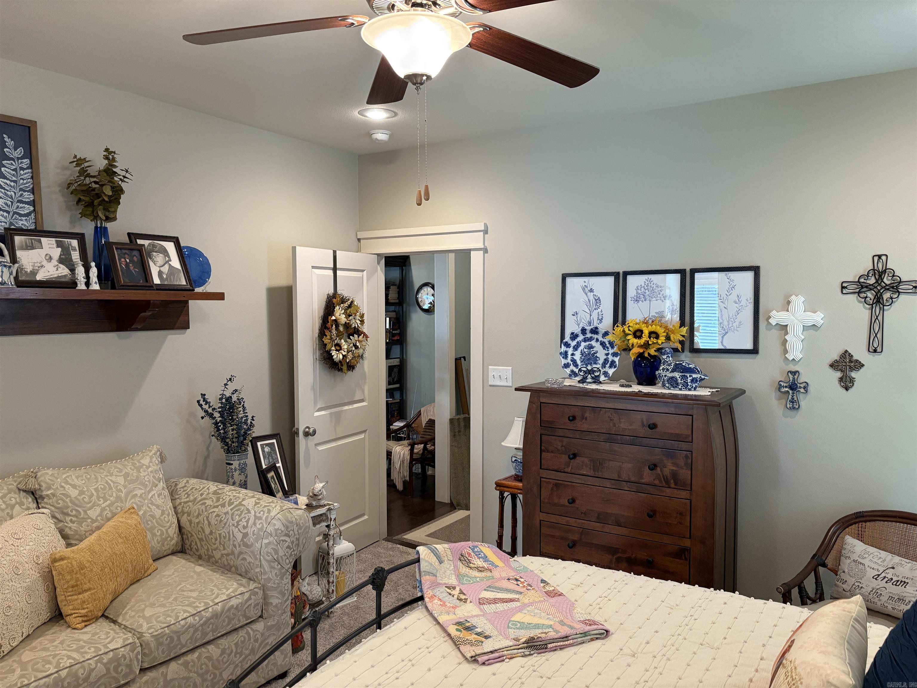 THE COVE - Residential