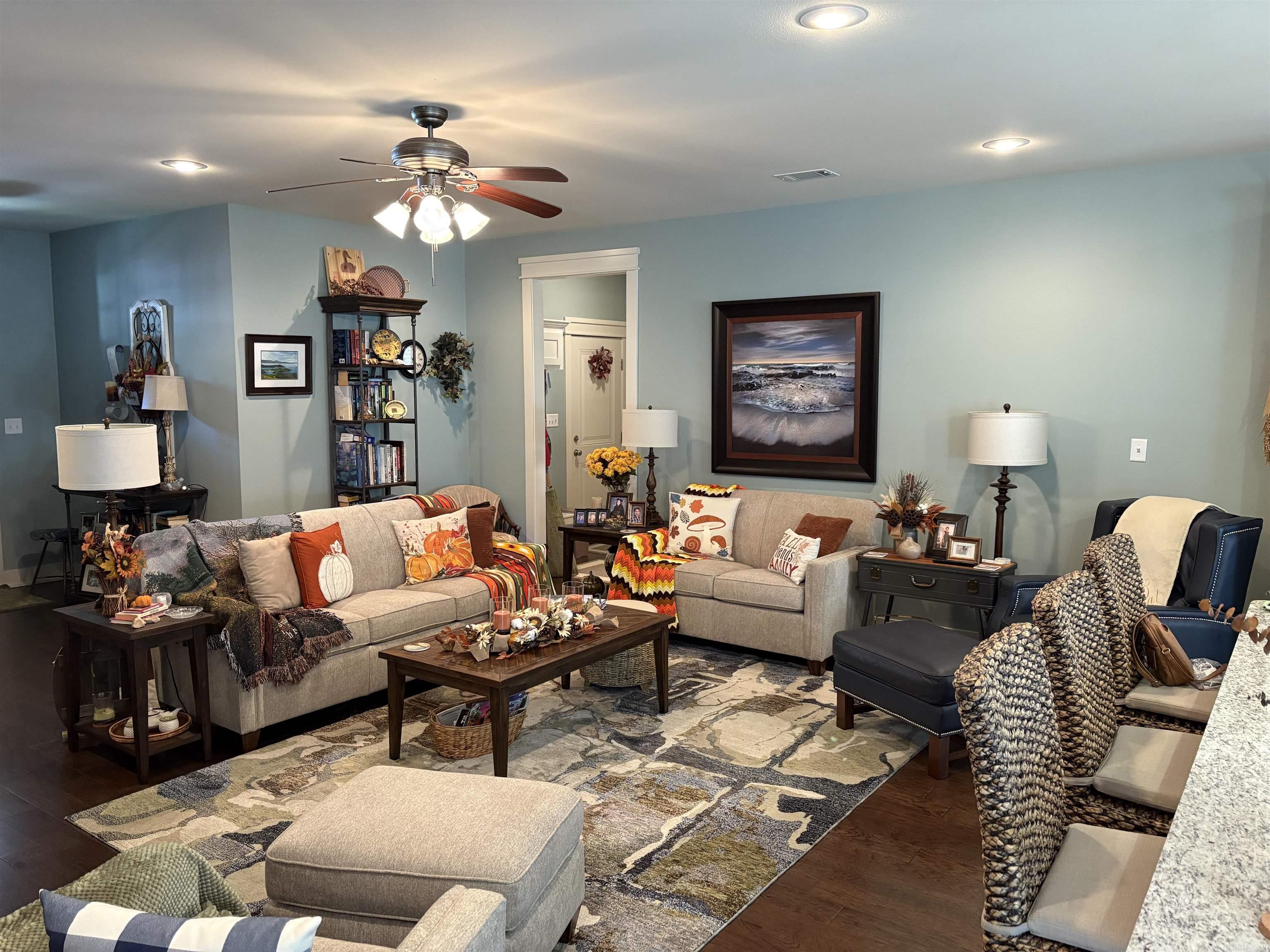 THE COVE - Residential