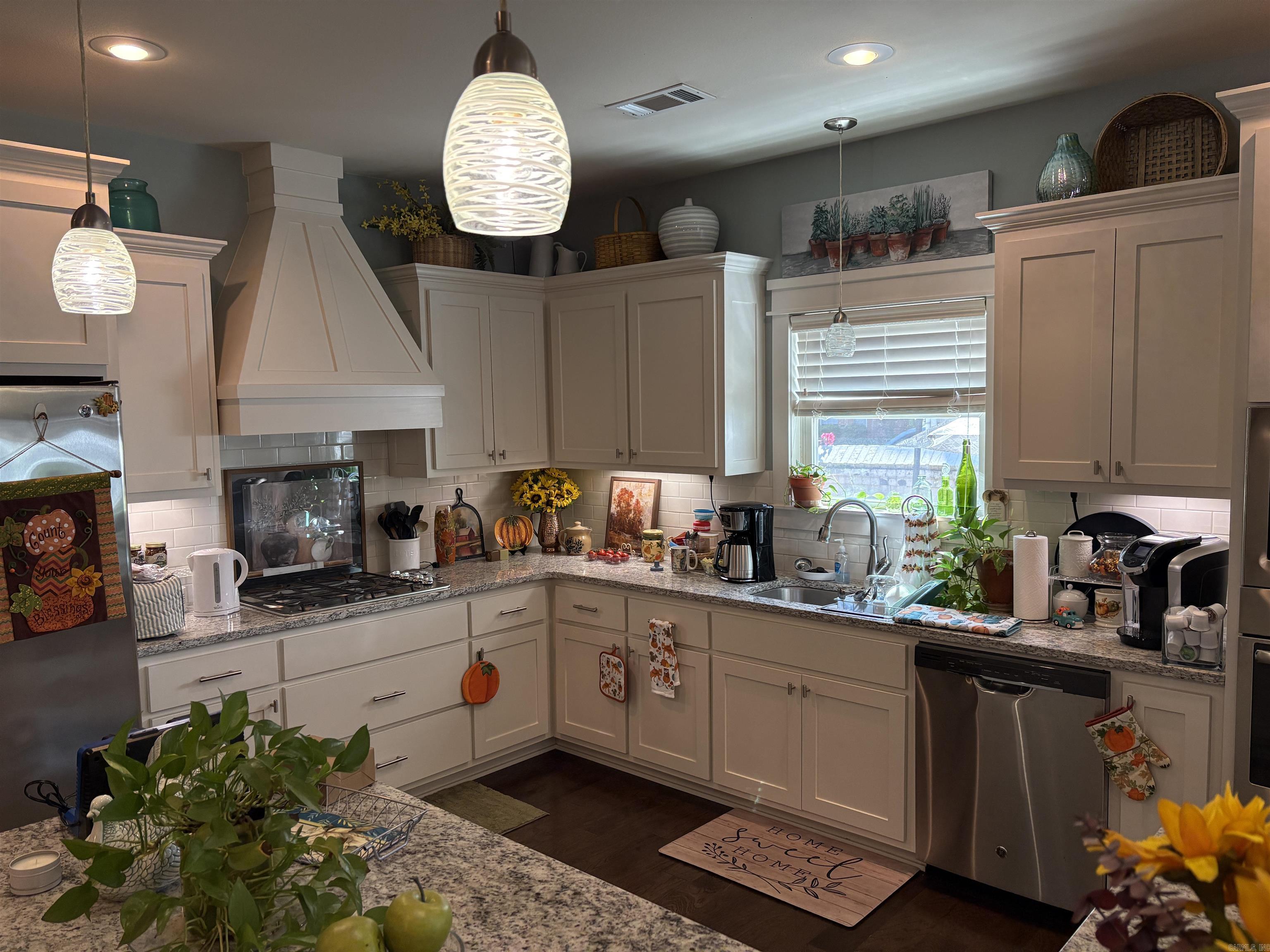 THE COVE - Residential