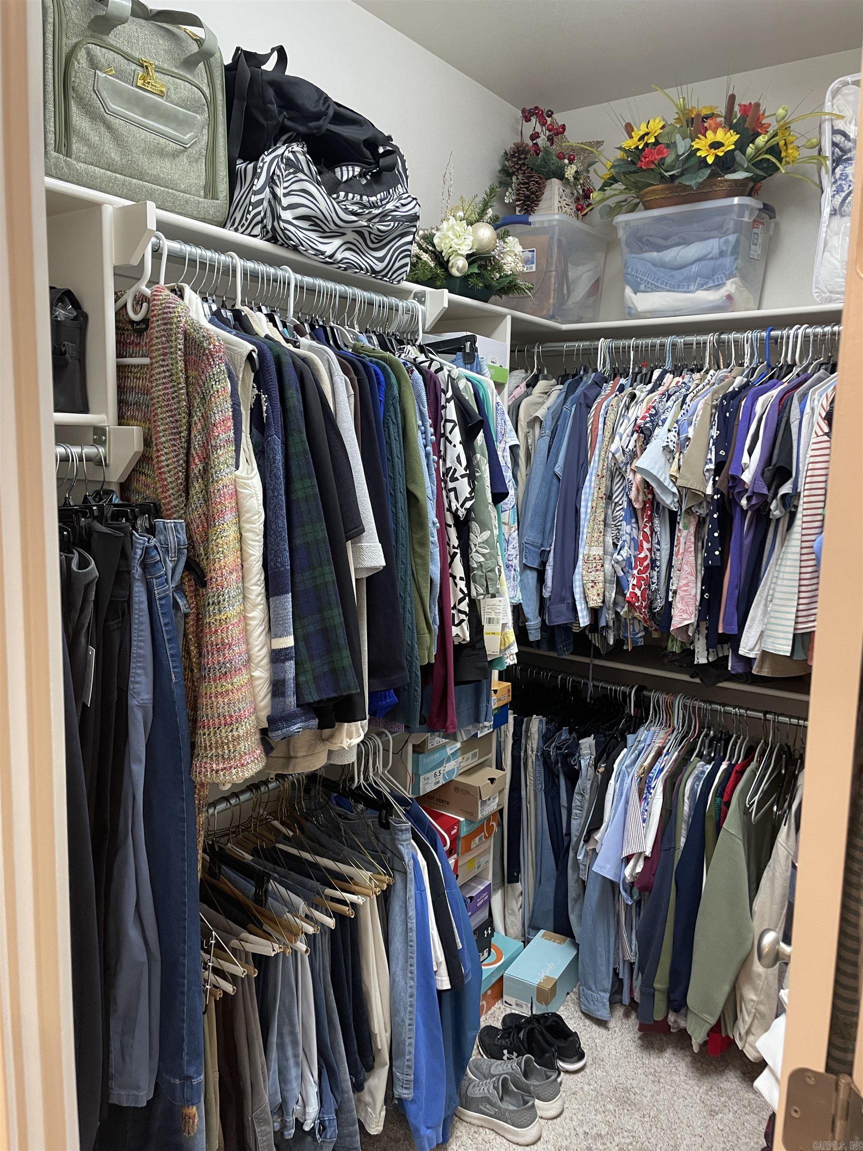 THE COVE - Residential