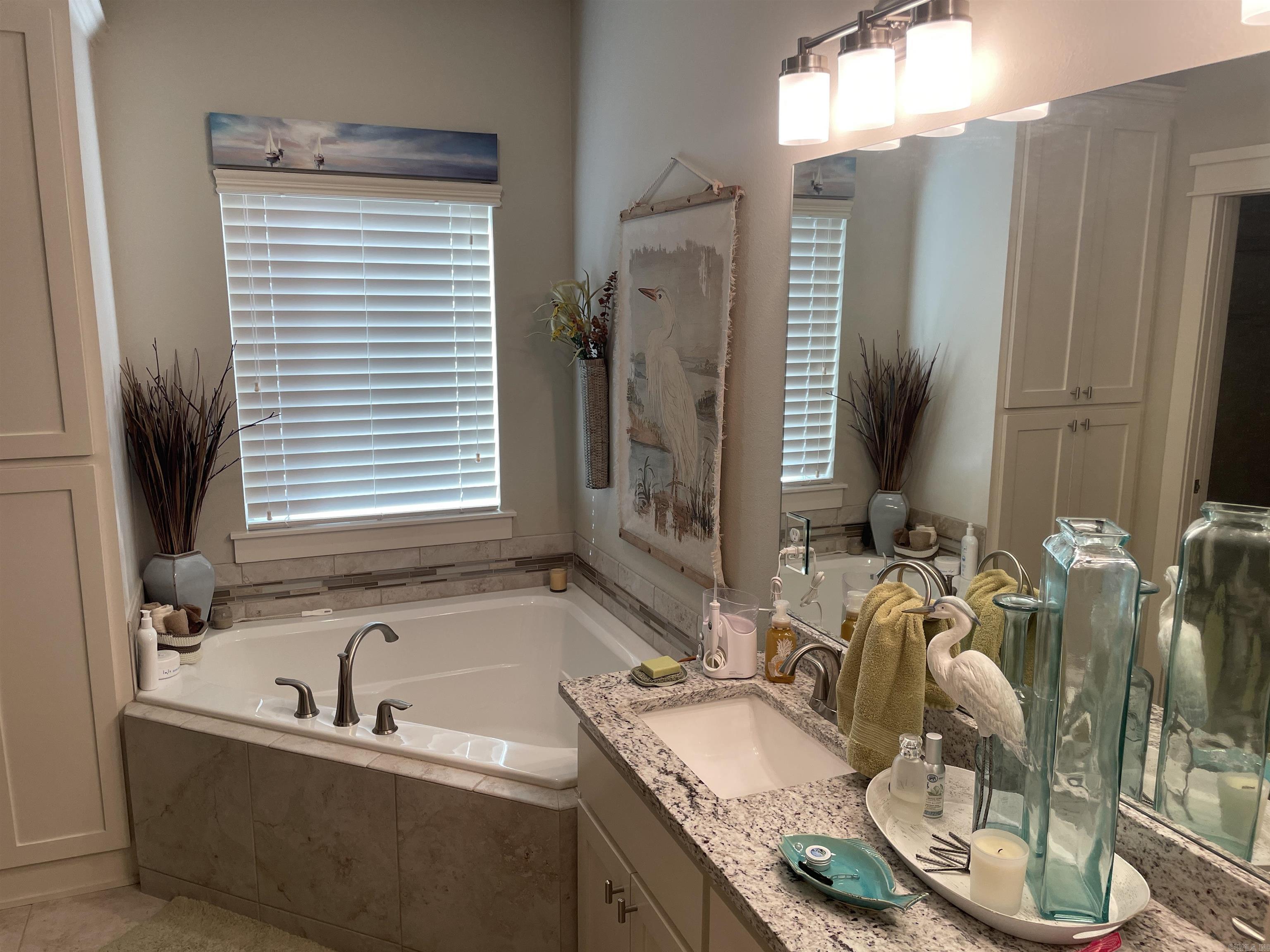 THE COVE - Residential