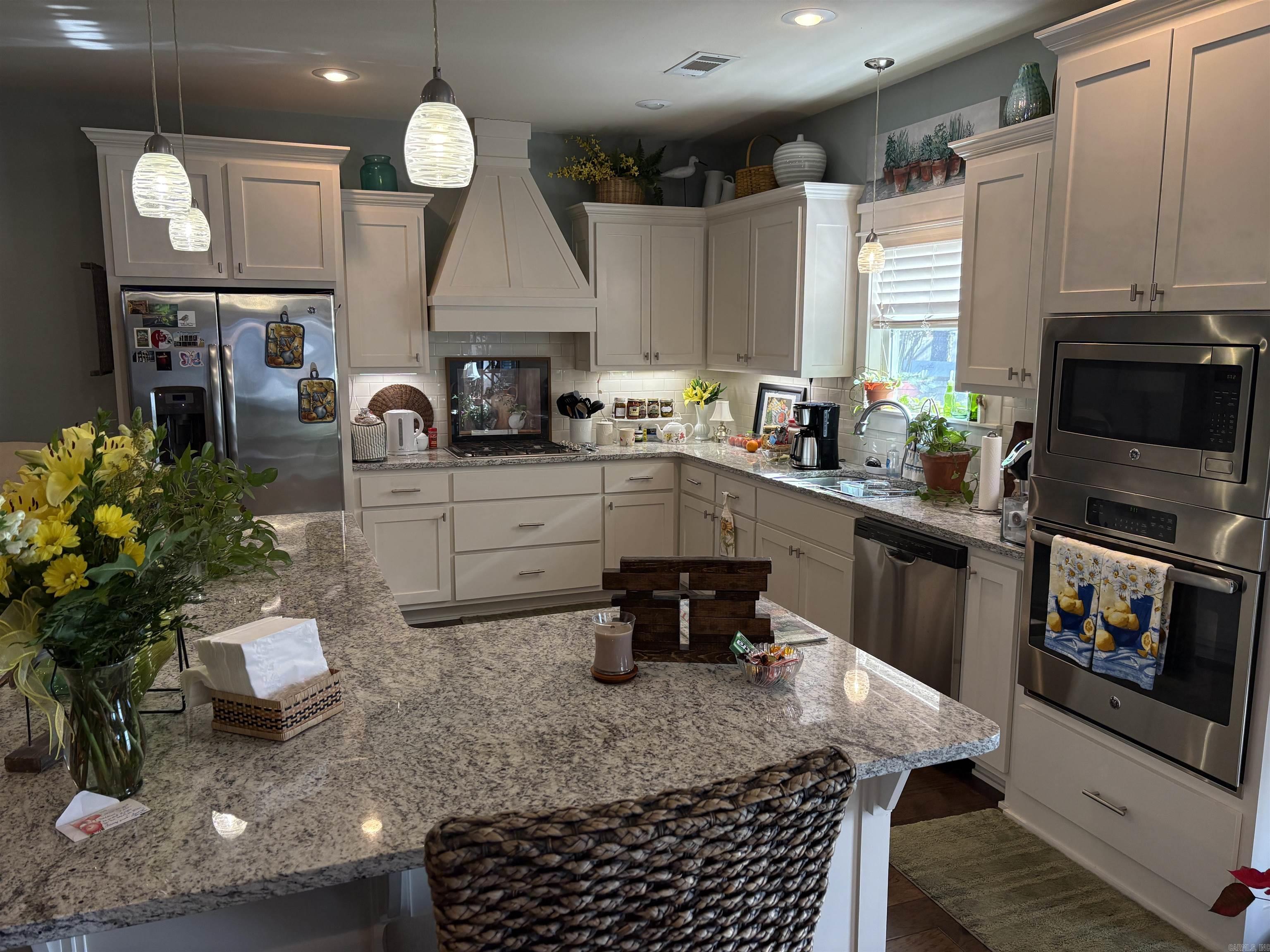 THE COVE - Residential