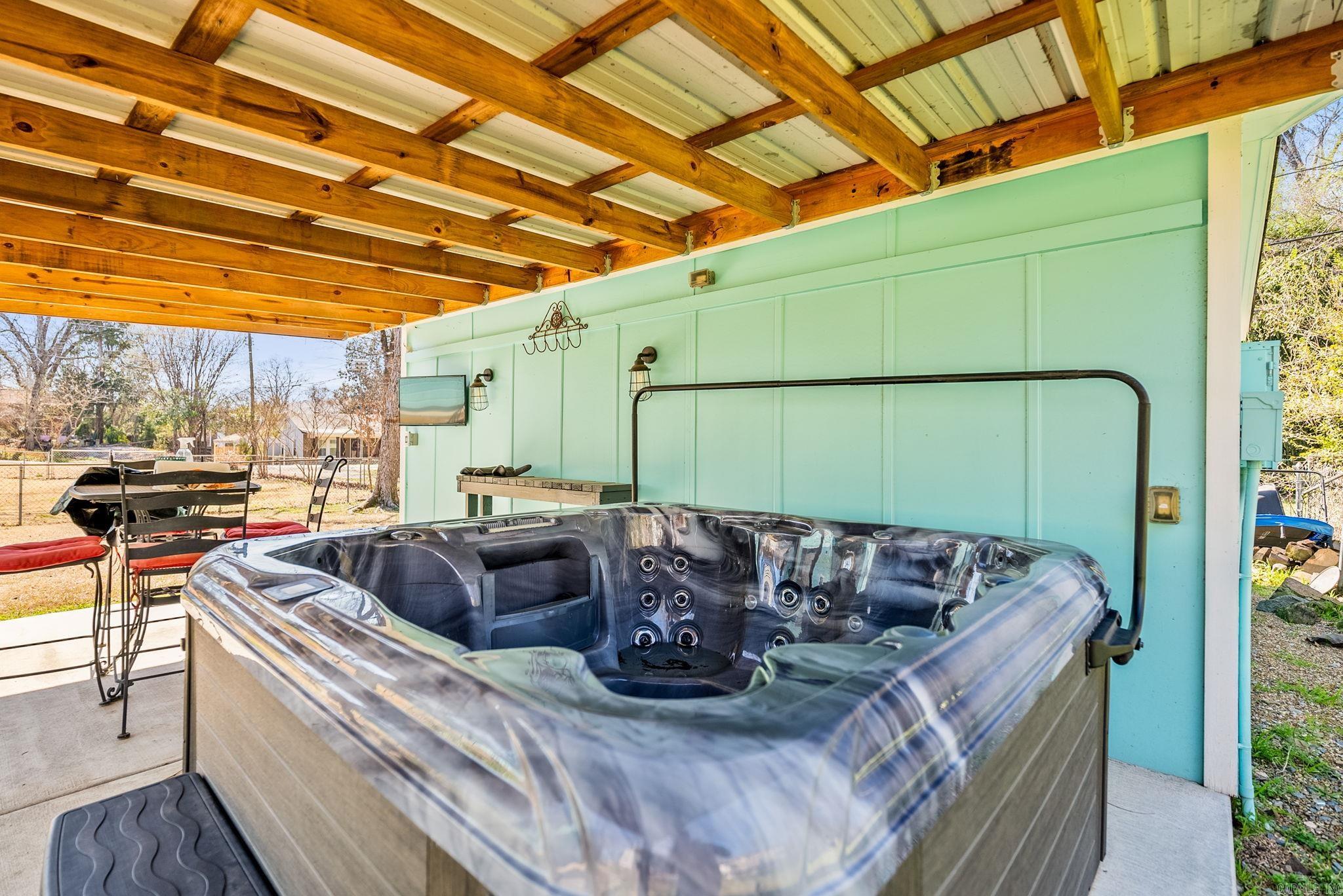 LINCOLN PARK - Residential