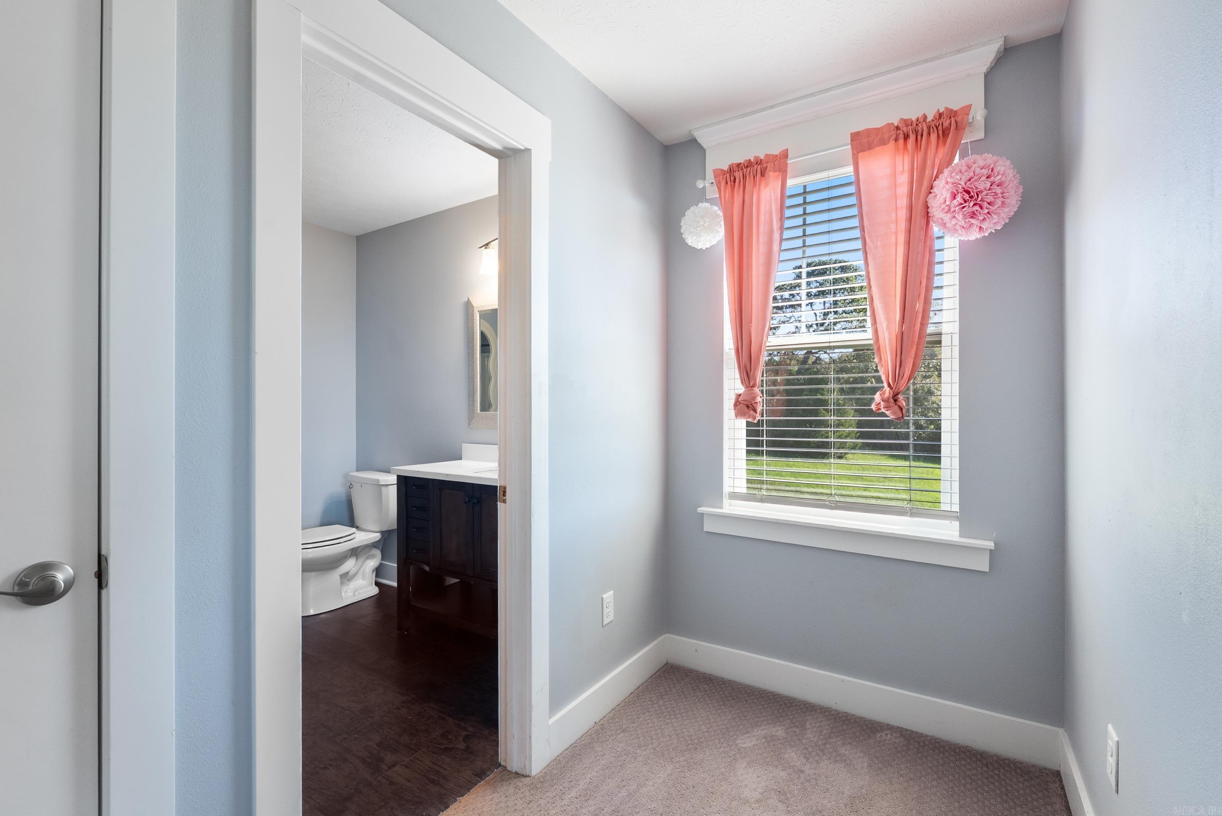 CASTLEPINES - Residential
