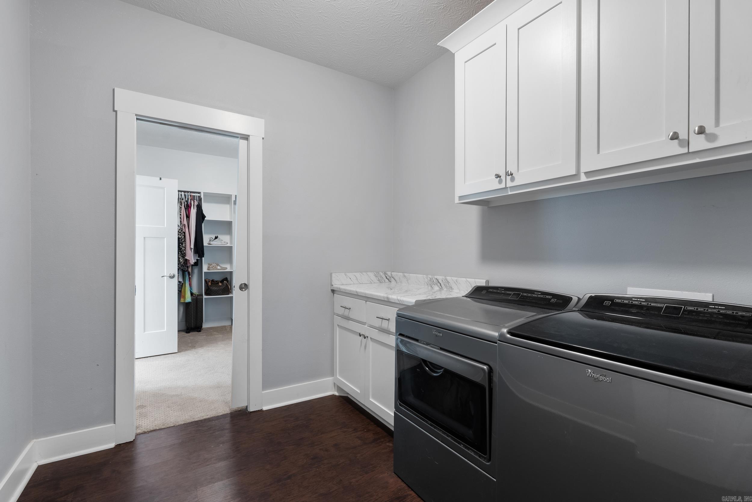 CASTLEPINES - Residential