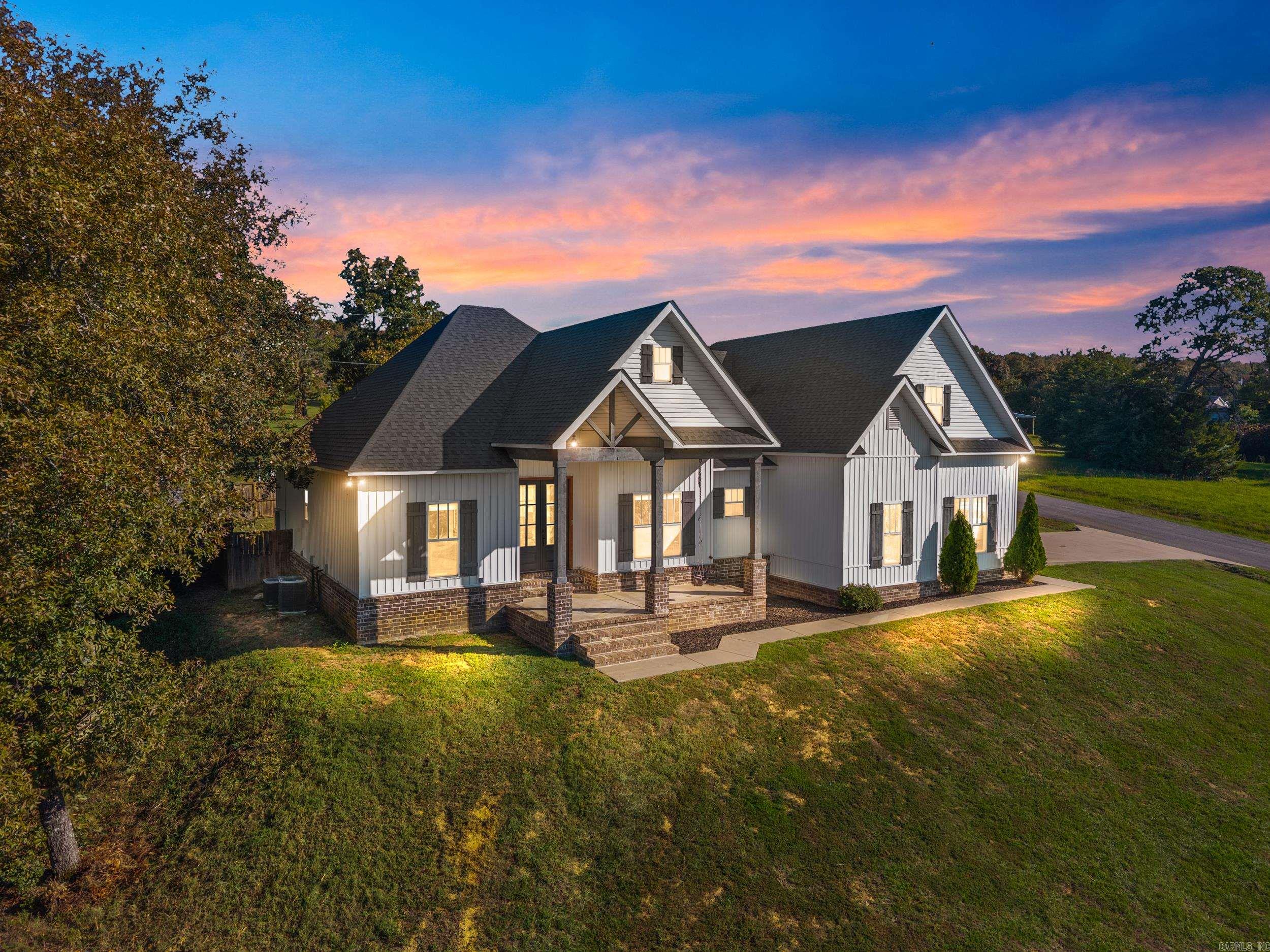 CASTLEPINES - Residential
