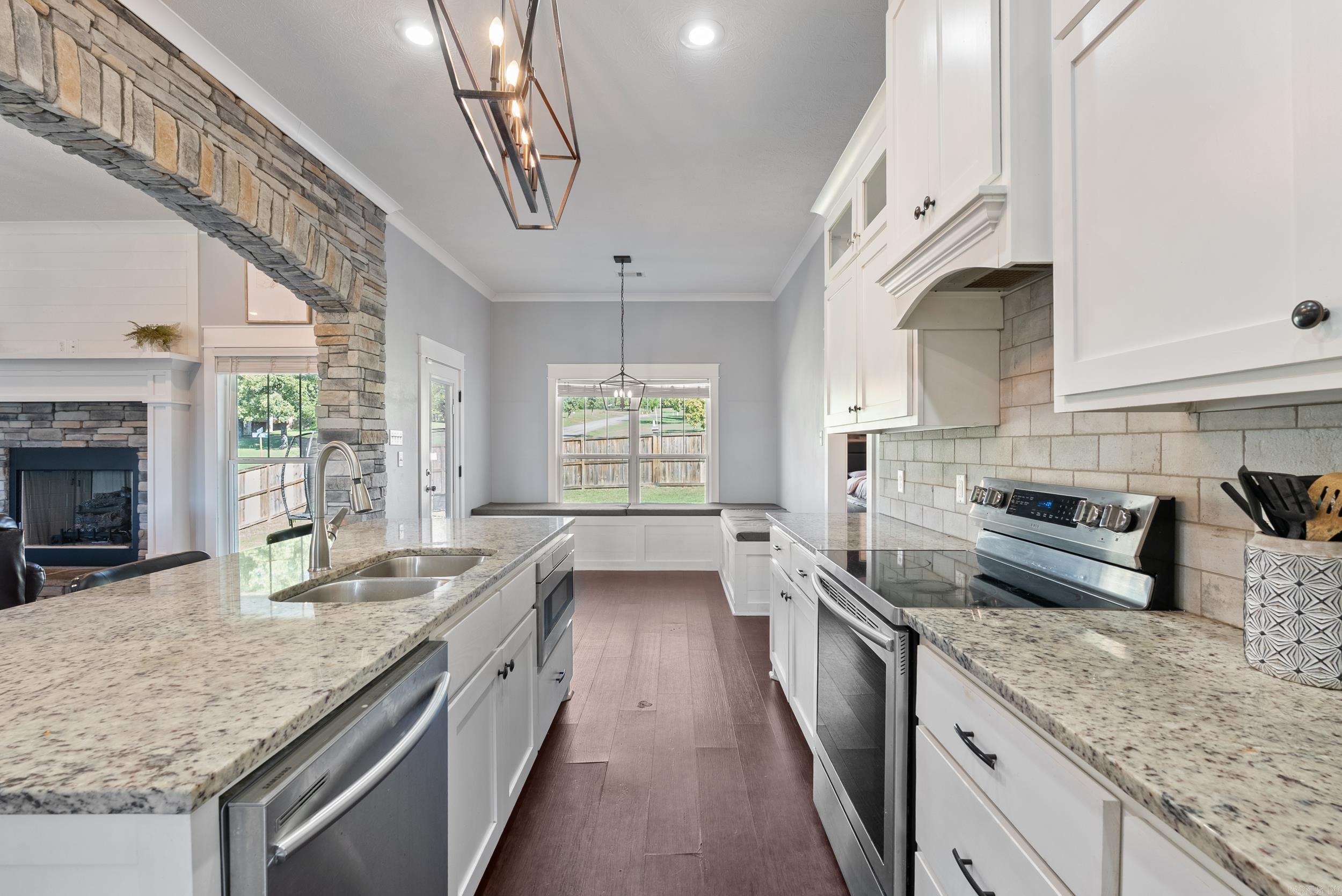 CASTLEPINES - Residential