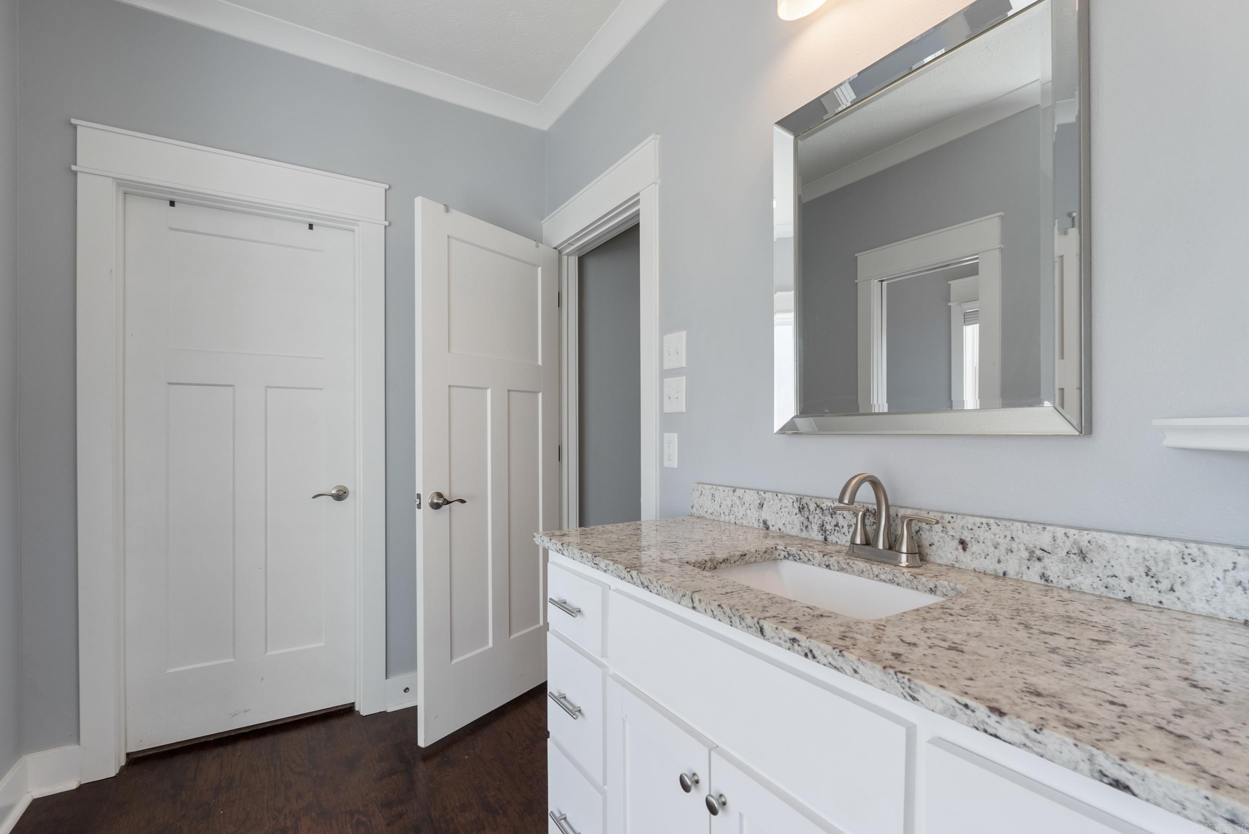 CASTLEPINES - Residential