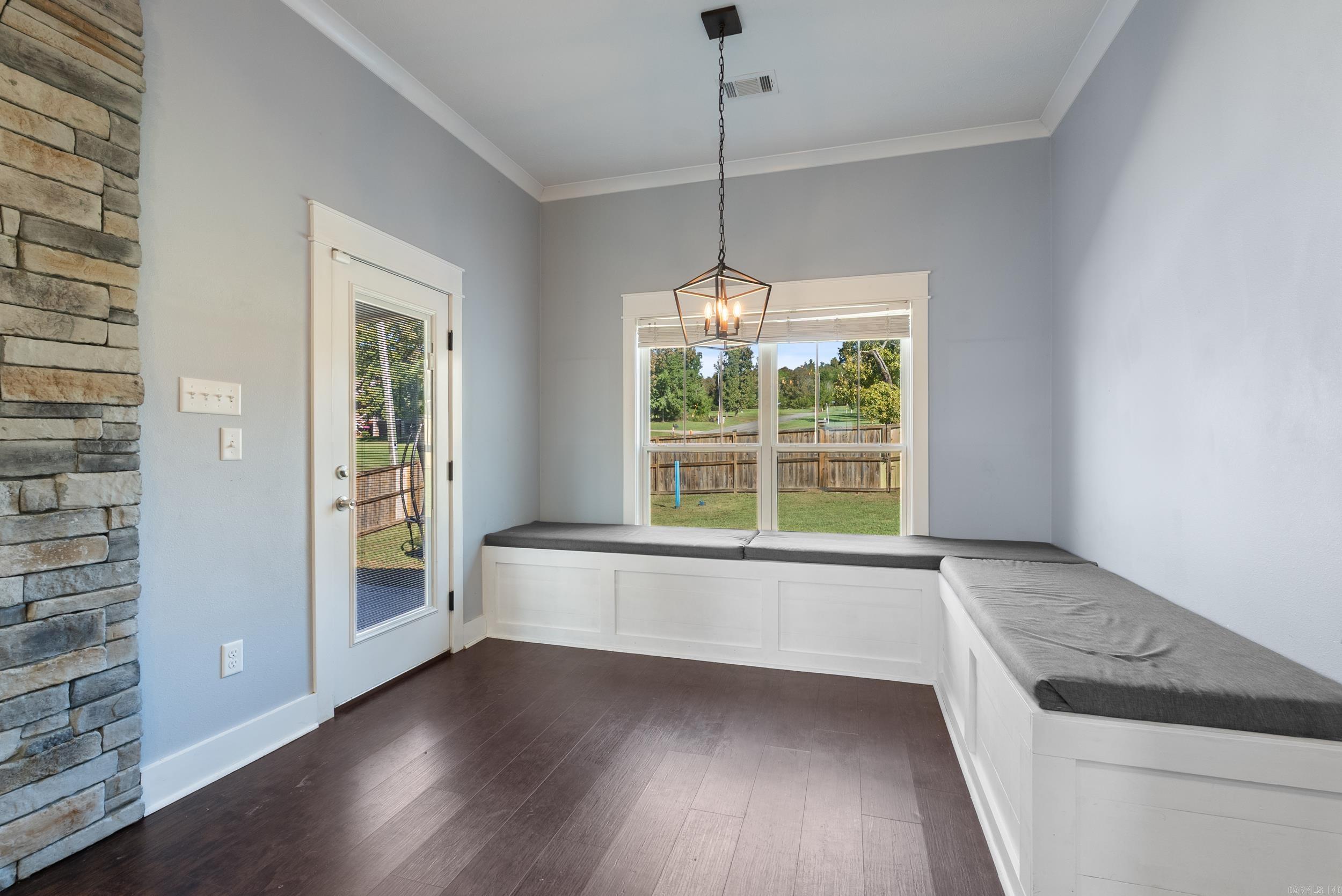 CASTLEPINES - Residential