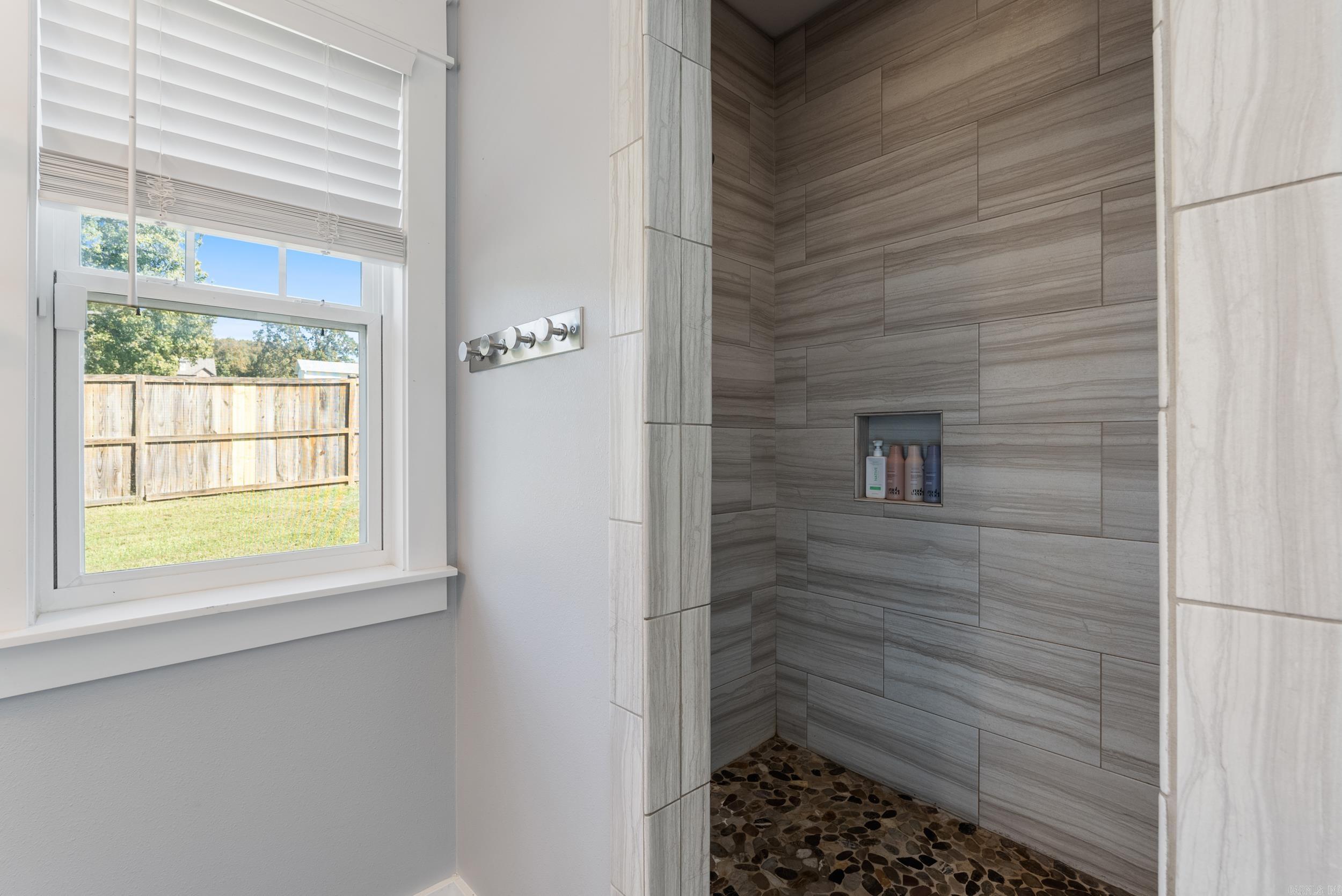 CASTLEPINES - Residential