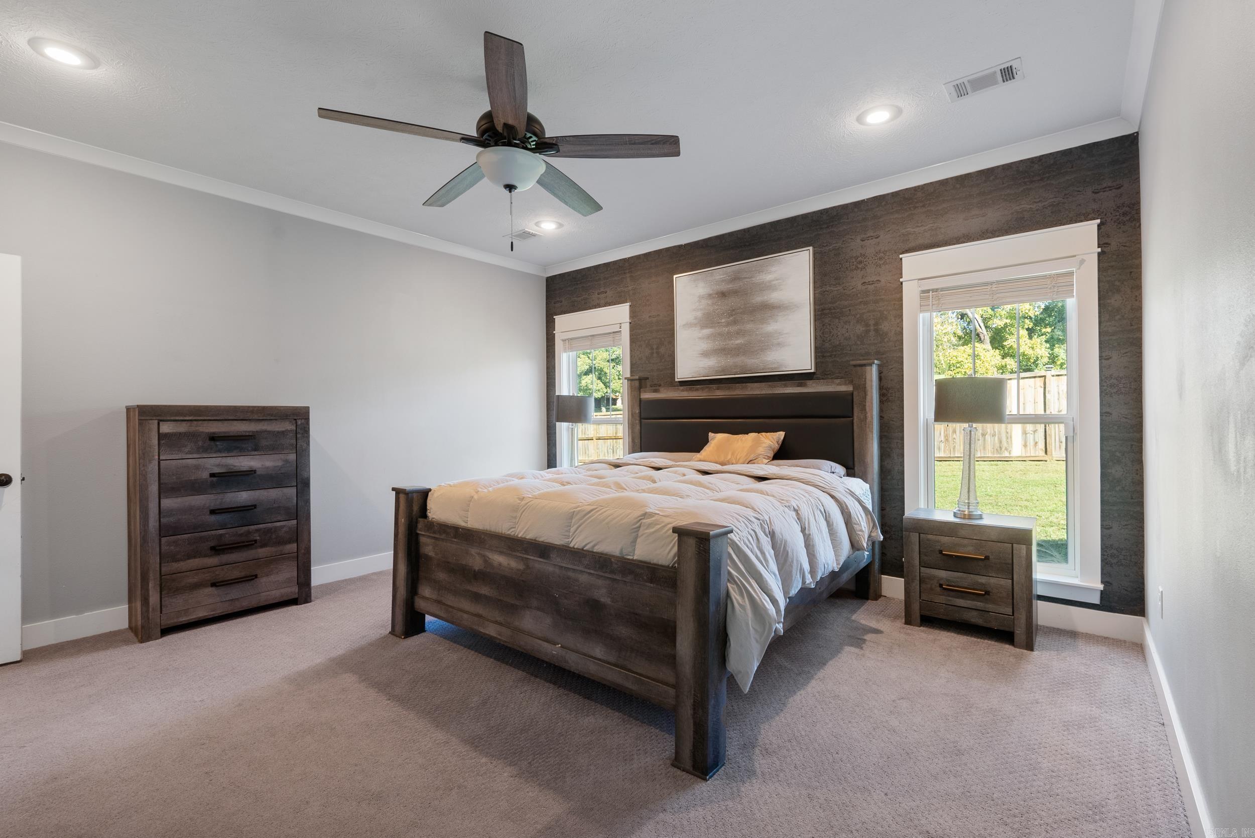 CASTLEPINES - Residential