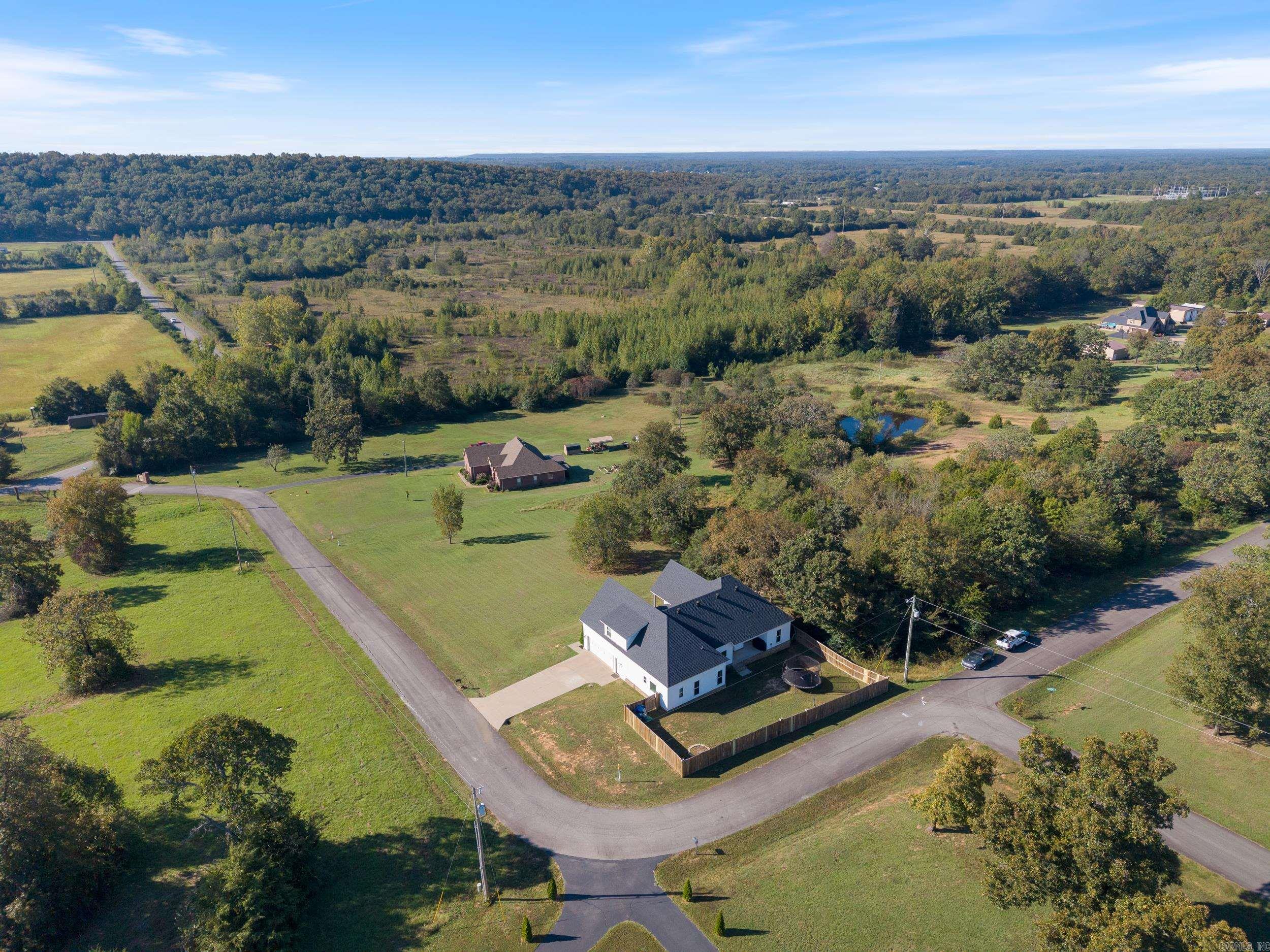 CASTLEPINES - Residential