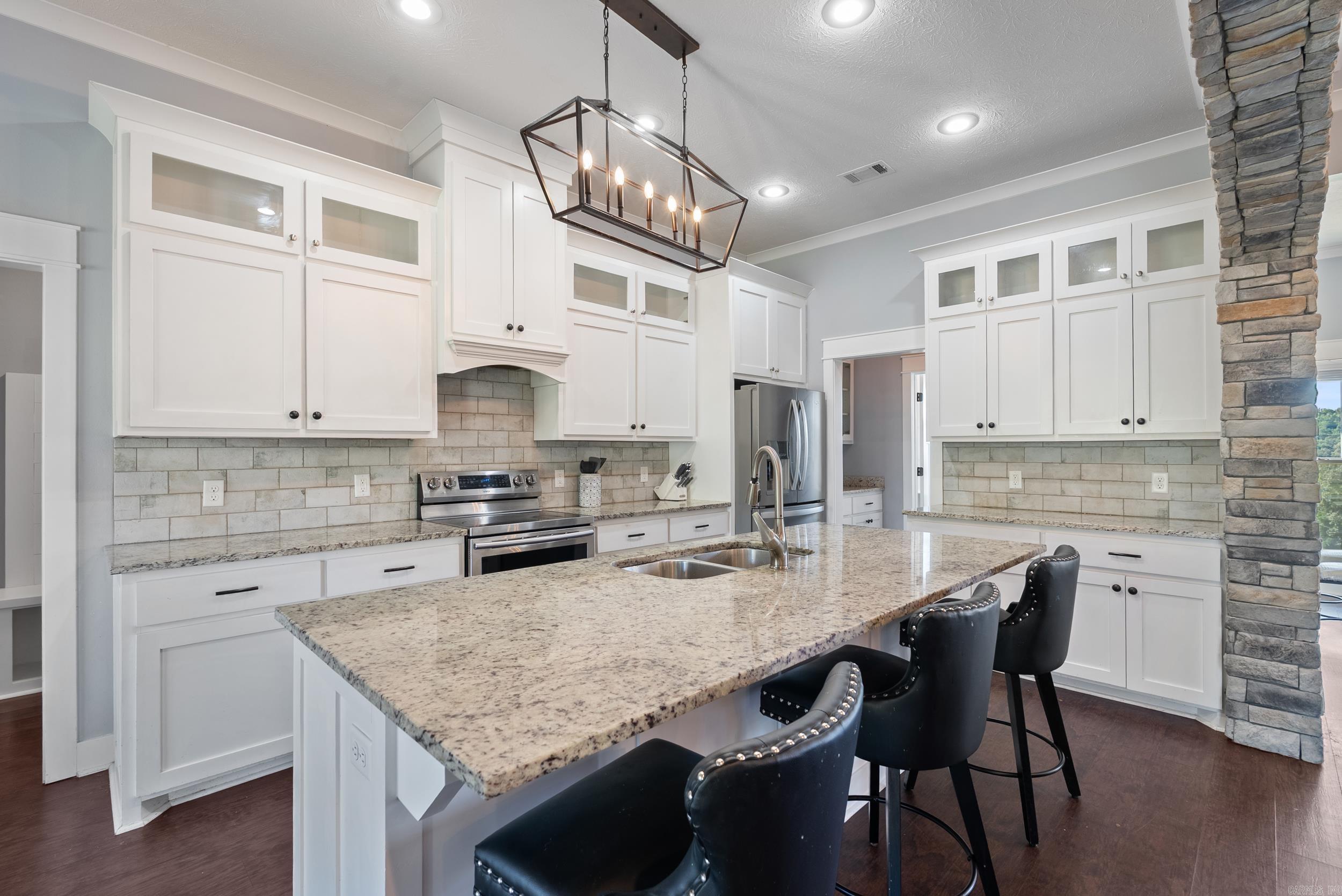 CASTLEPINES - Residential