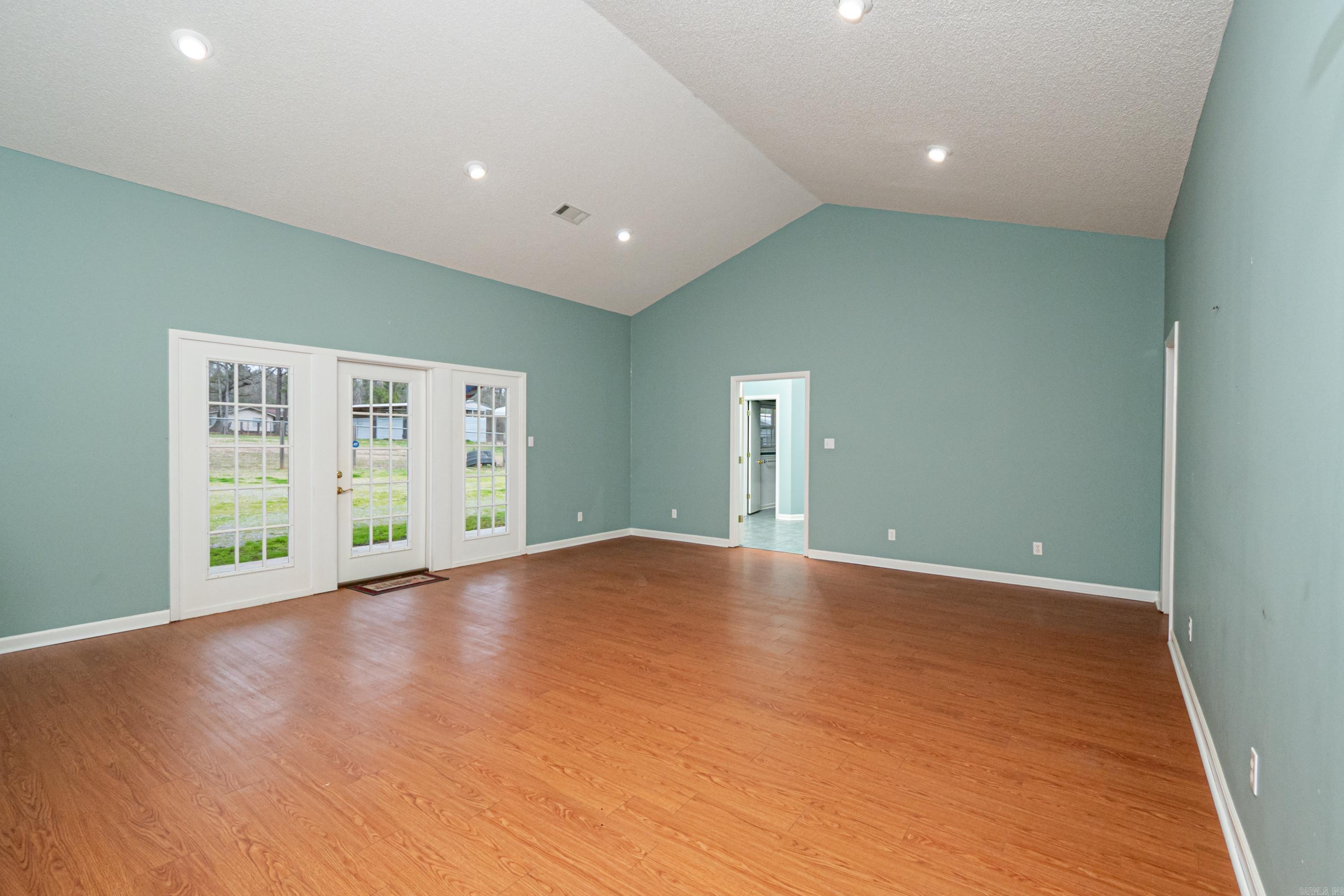 Metes & Bounds - Residential