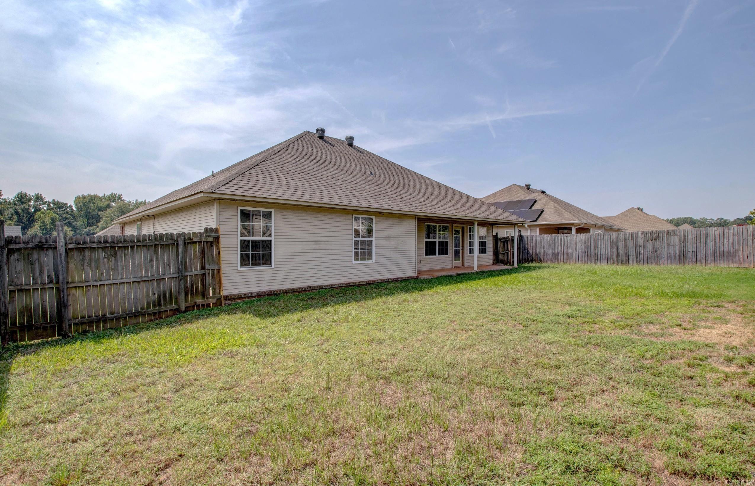 THE OAKS - Residential