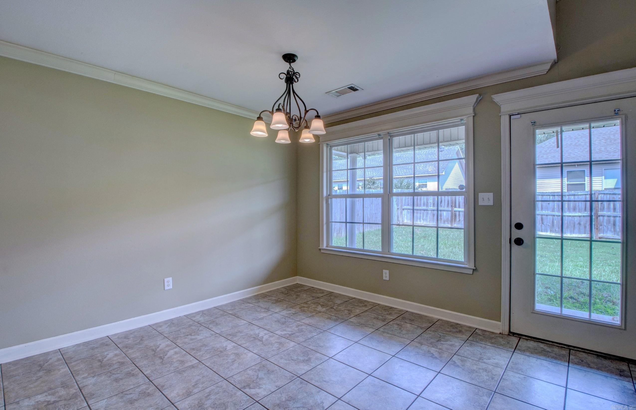 THE OAKS - Residential