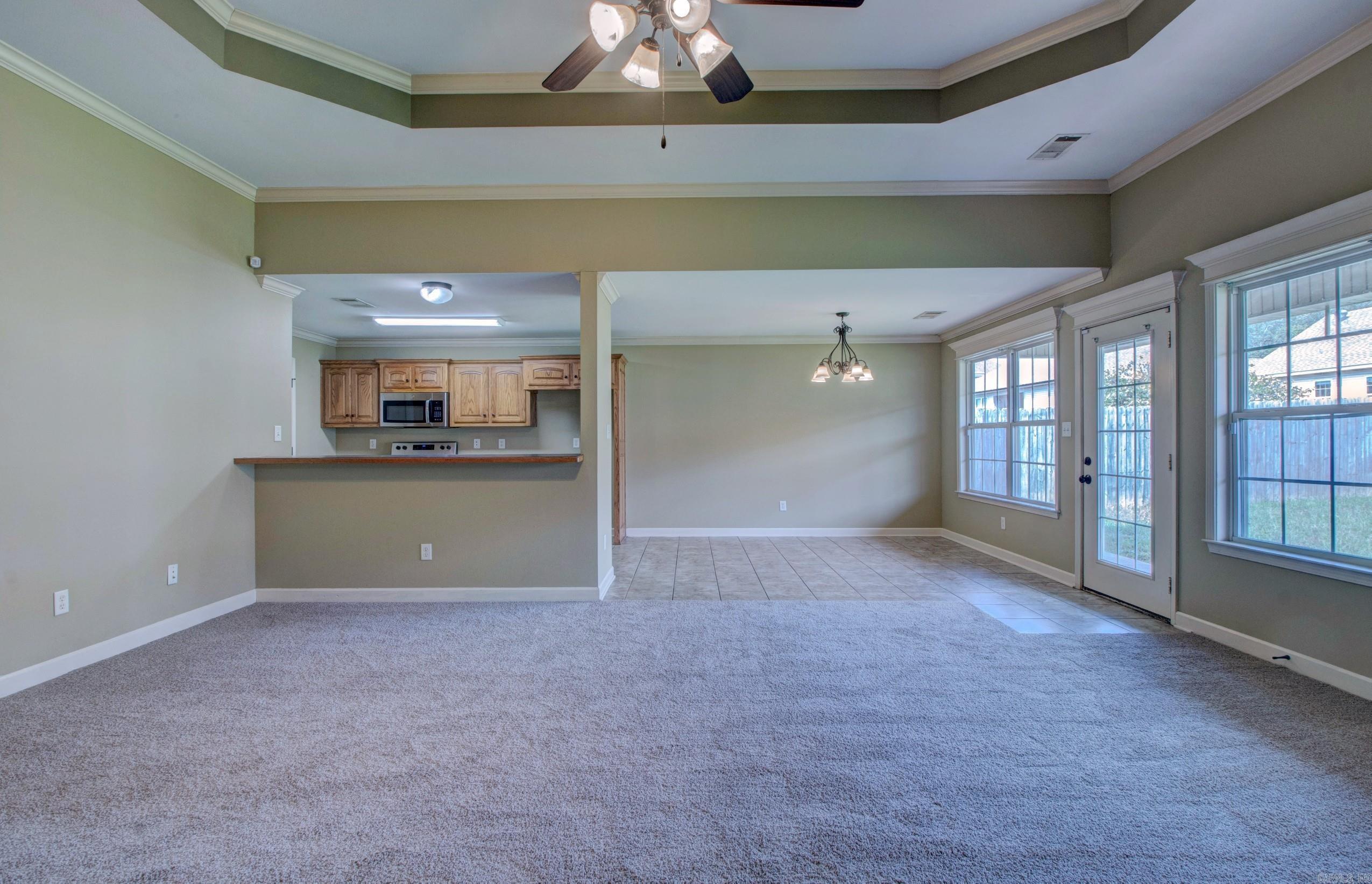 THE OAKS - Residential