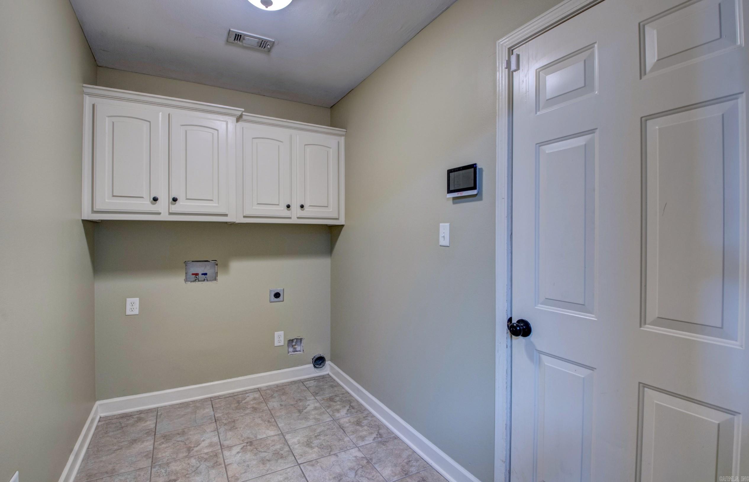 THE OAKS - Residential