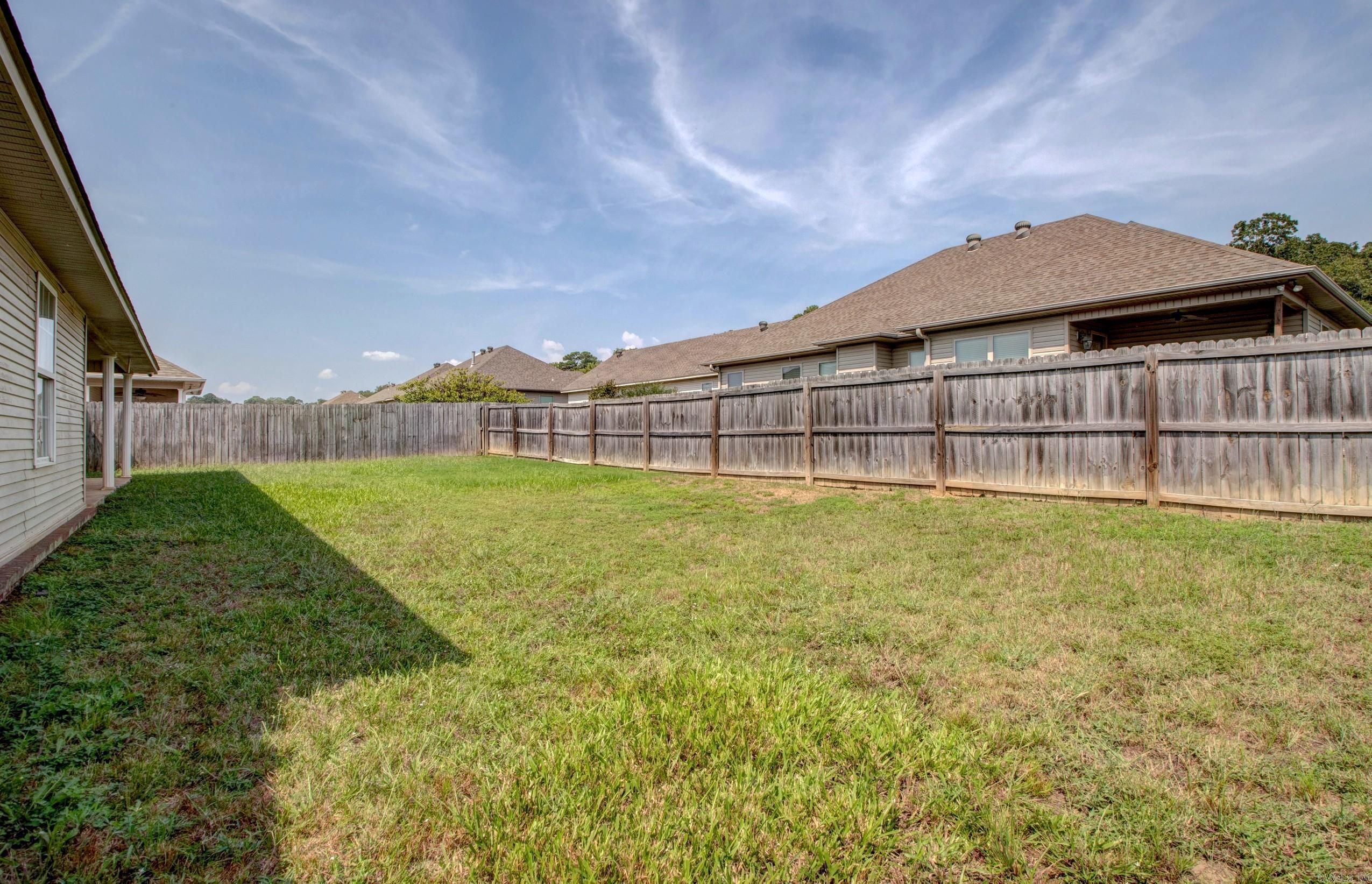THE OAKS - Residential