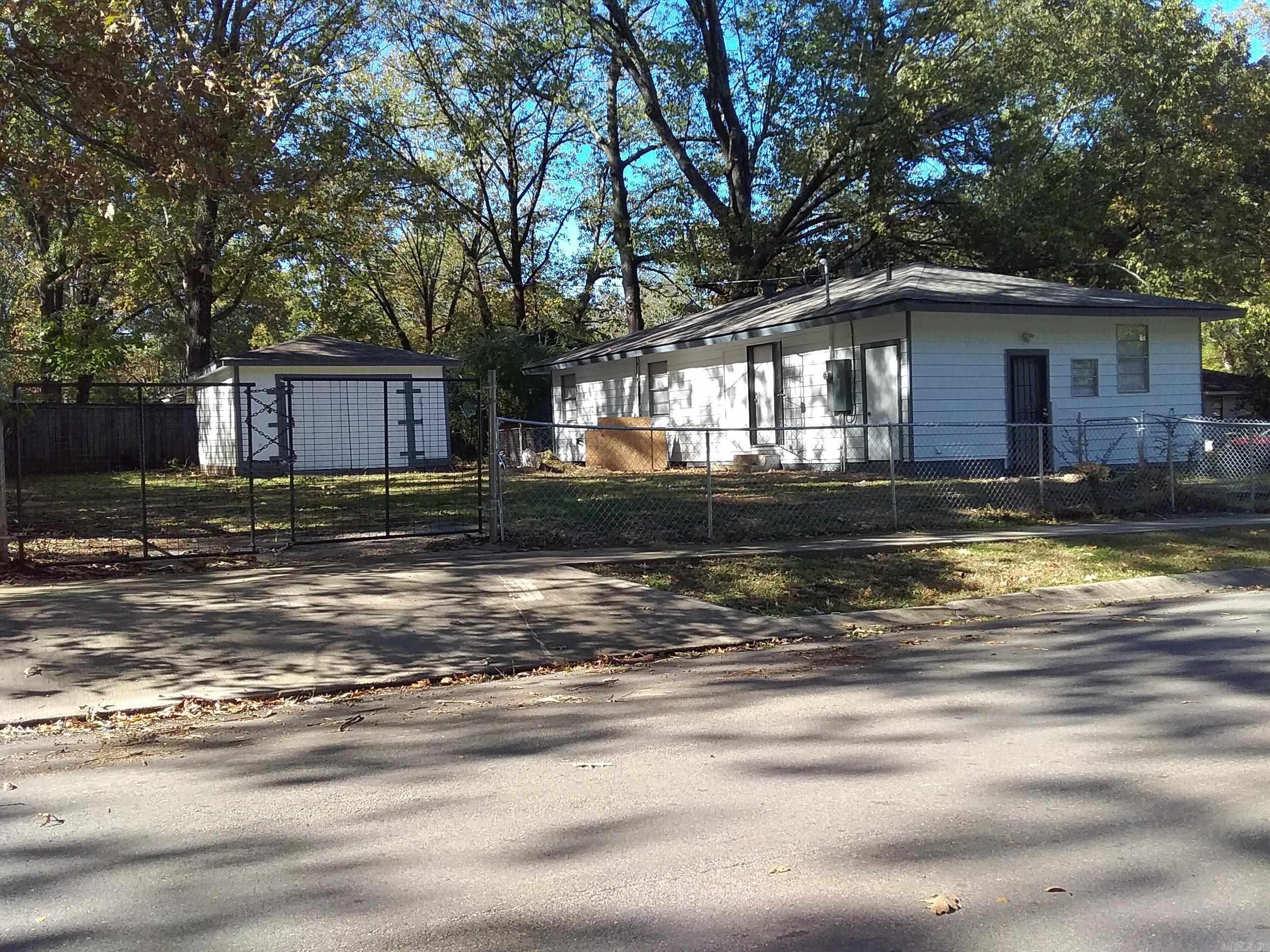 WAKEFIELD VILLAGE - Residential