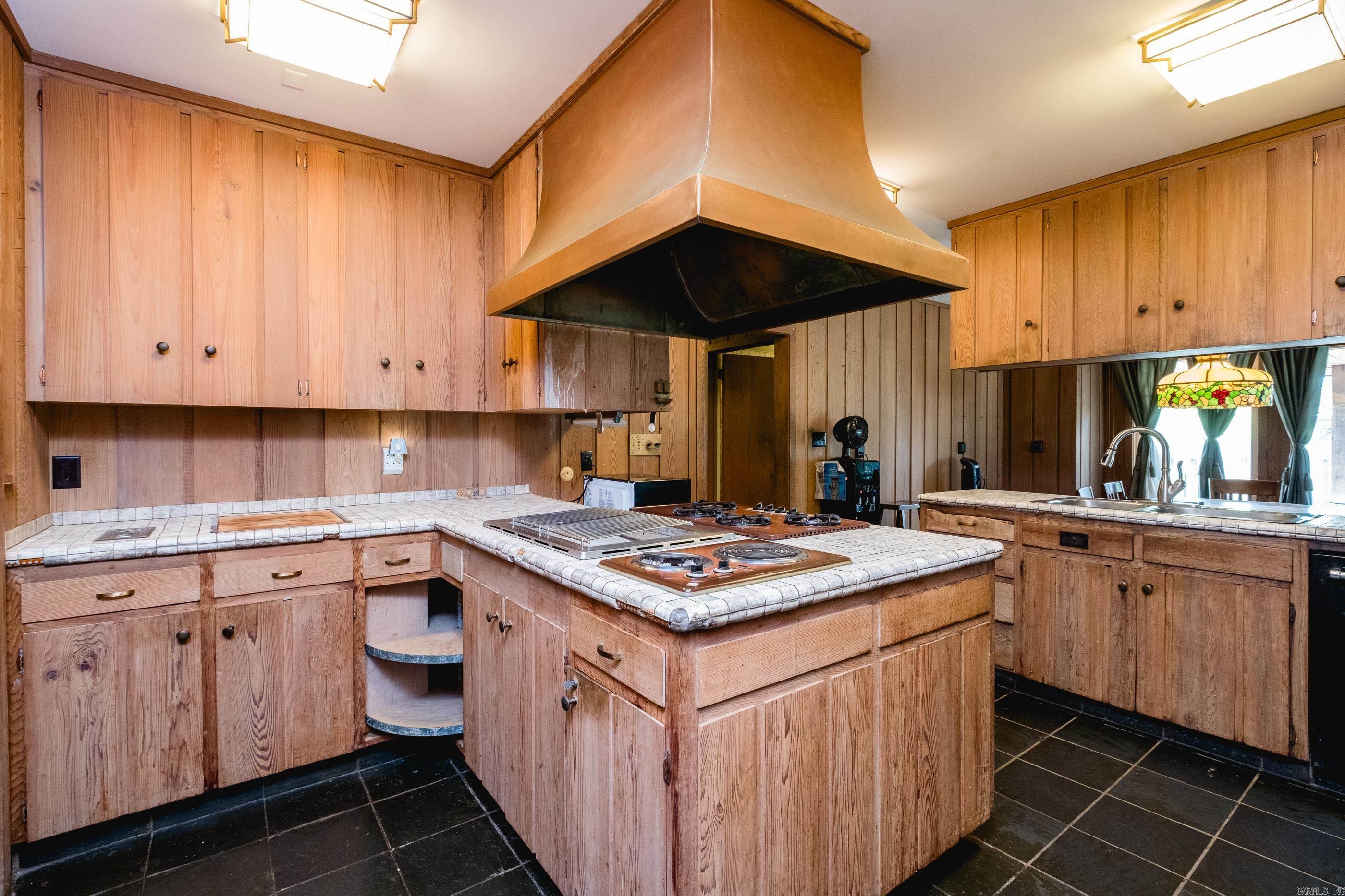 WOODLAND HEIGHTS SUB - Residential