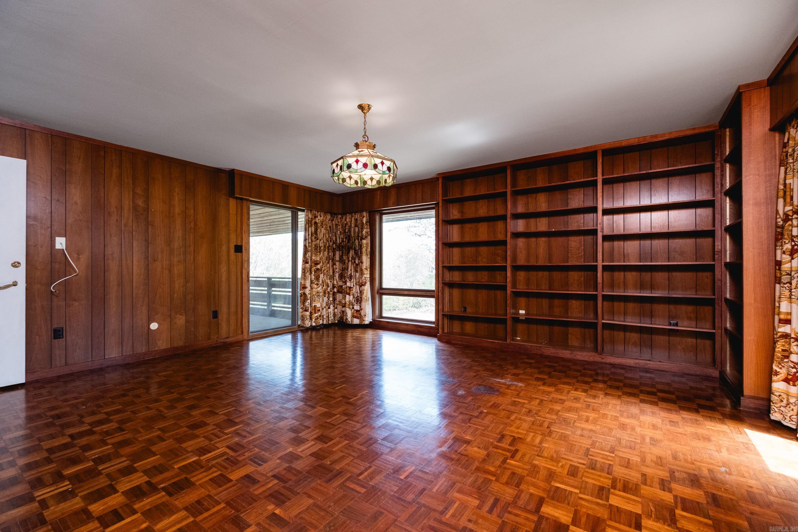 WOODLAND HEIGHTS SUB - Residential