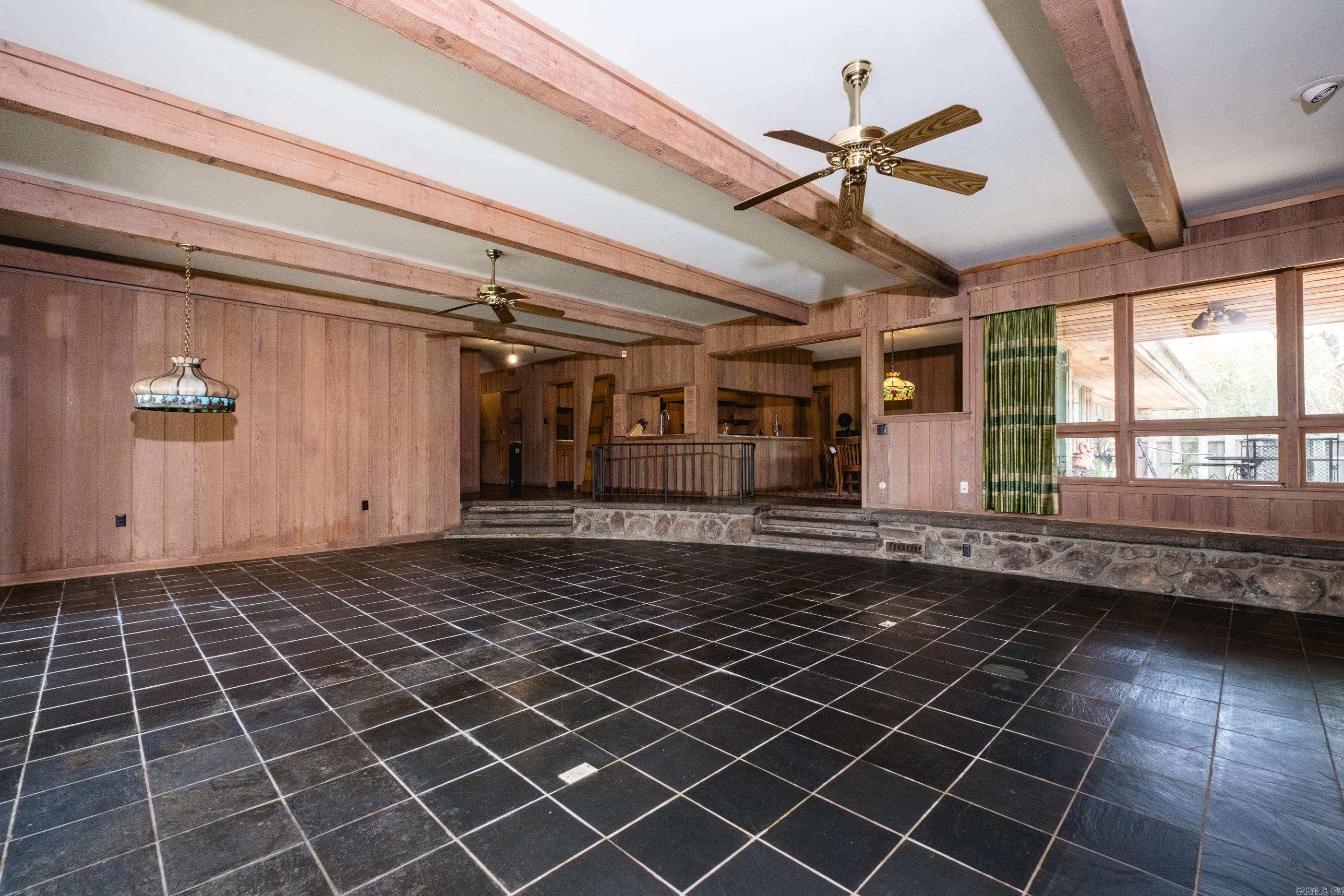 WOODLAND HEIGHTS SUB - Residential