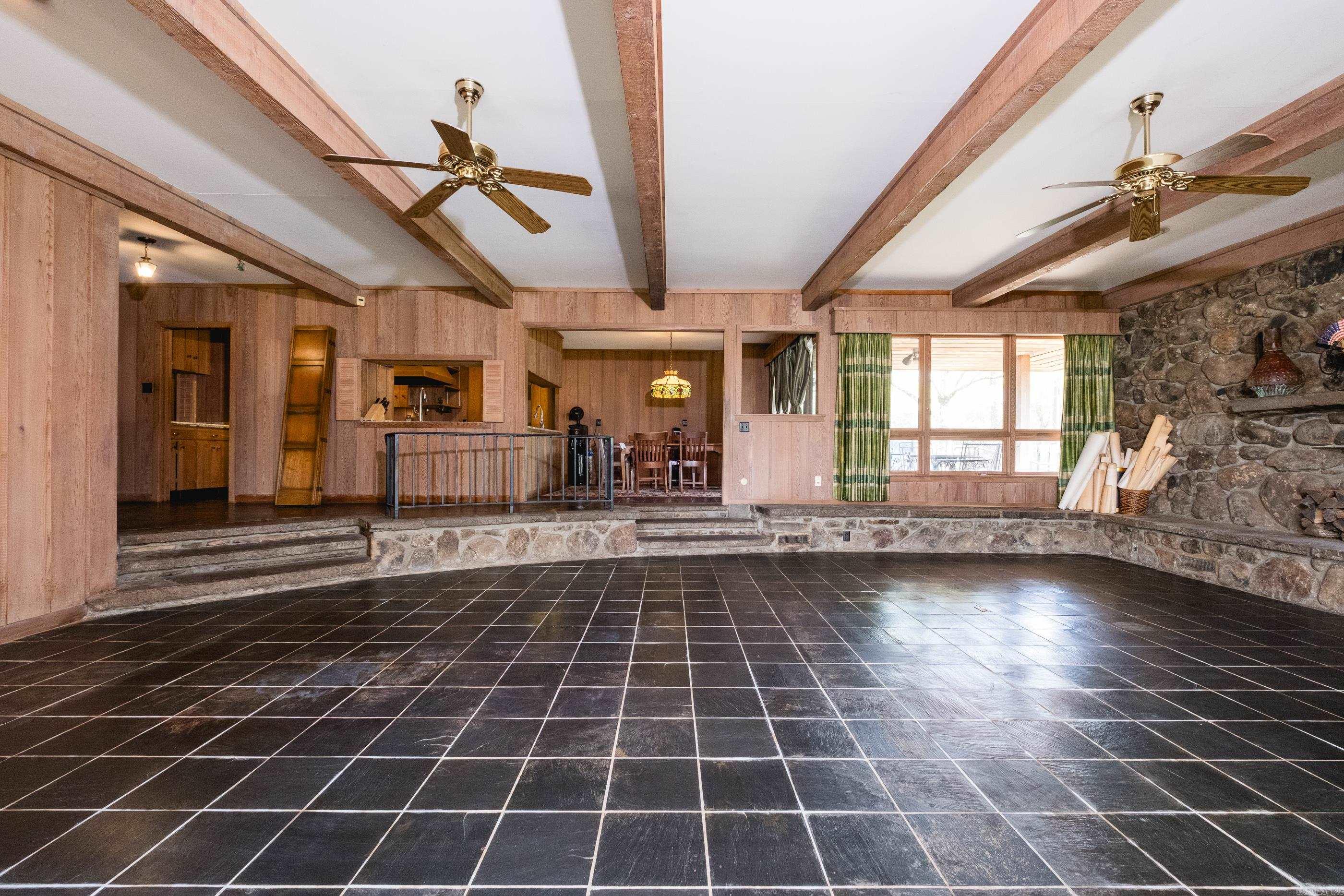 WOODLAND HEIGHTS SUB - Residential