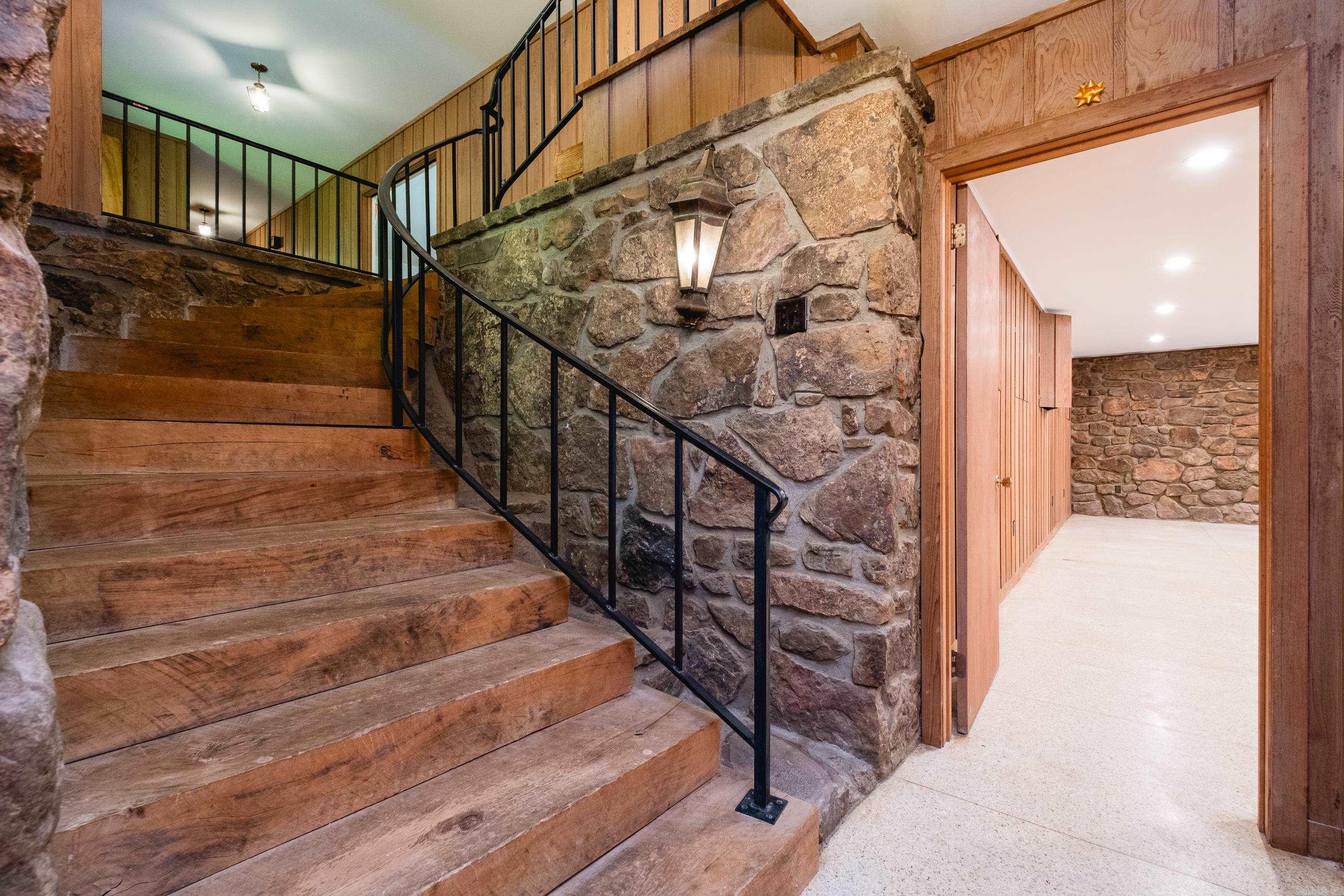 WOODLAND HEIGHTS SUB - Residential