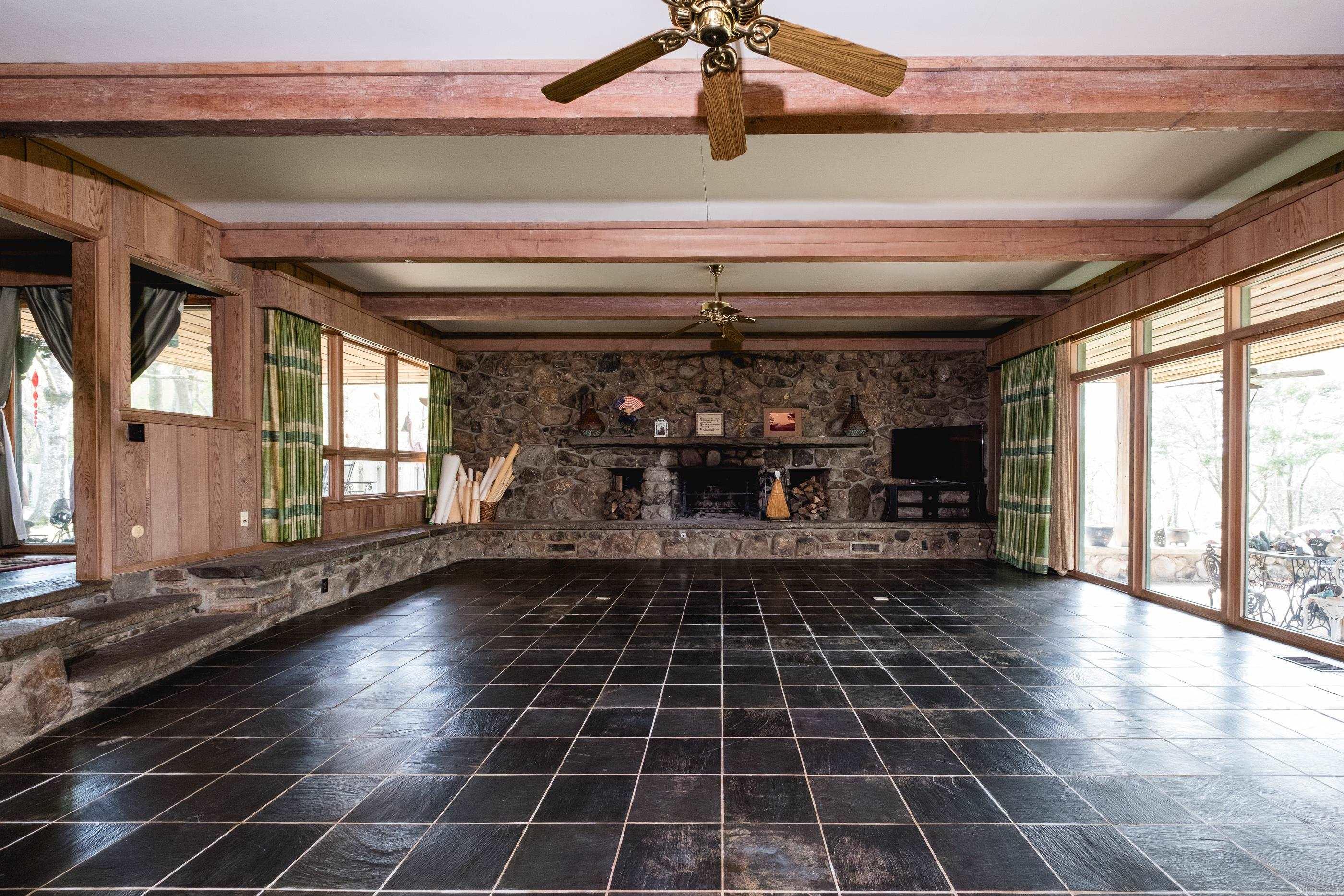 WOODLAND HEIGHTS SUB - Residential