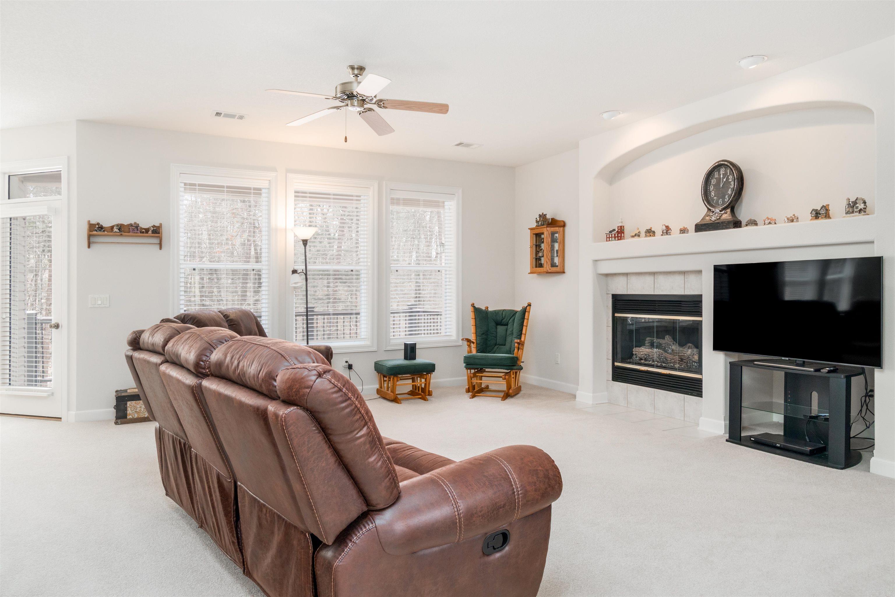 ISABELLA - Residential