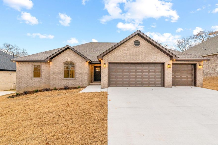 Wonderful new construction in Sherwood . This 4br.s, 2 full bath home features beautiful granite counter tops, SS appliances w/ gorgeous backsplash in kitchen, master bath has double vanity, separate shower, soaker tub, & large walk-in closet. Great room w/ fireplace, covered patio, & a large 3 car front load garage. Taxes on lot only. SEE AGENT REMARKS