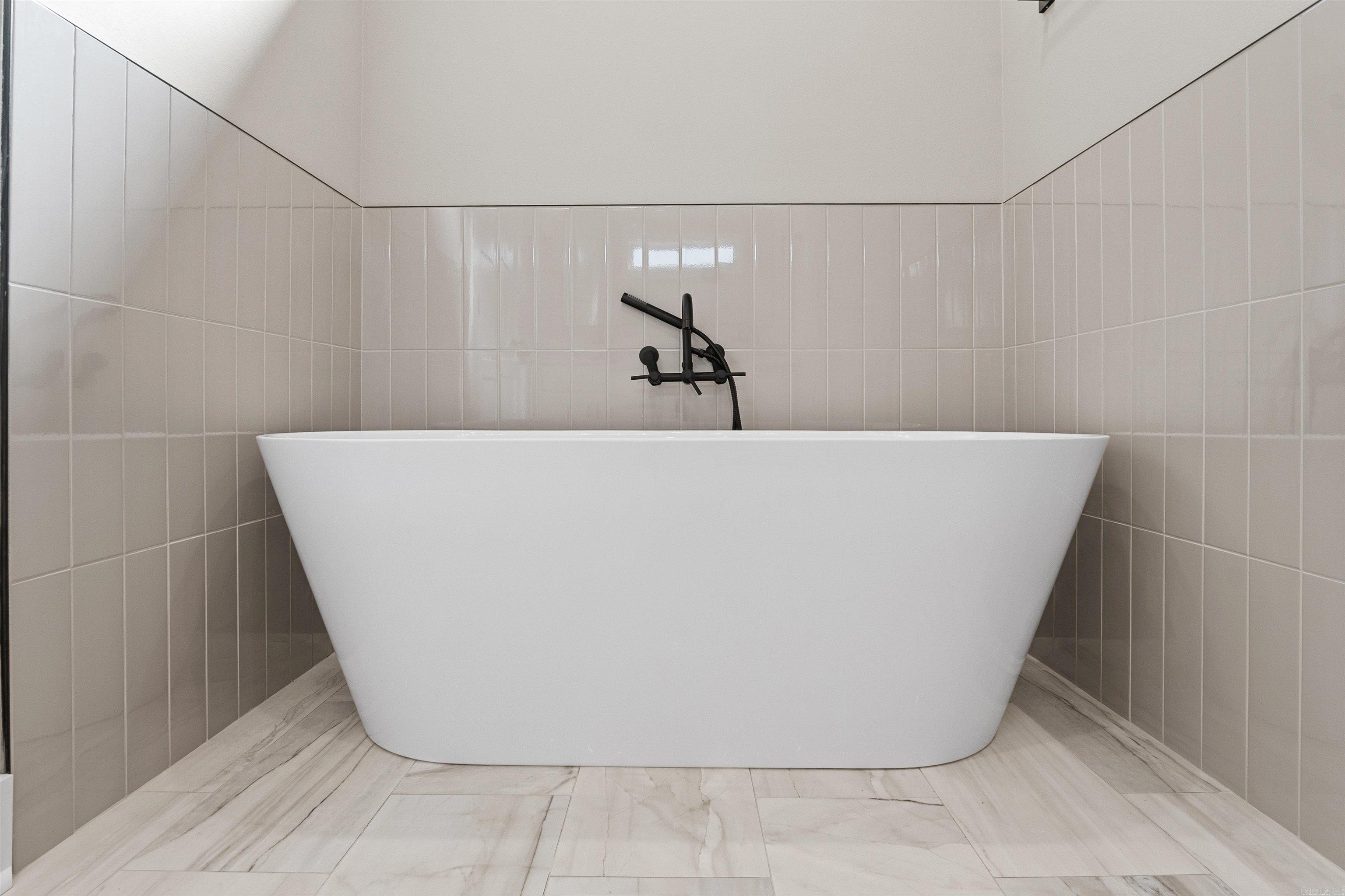 HIDDEN VALLEY ESTATES - Residential