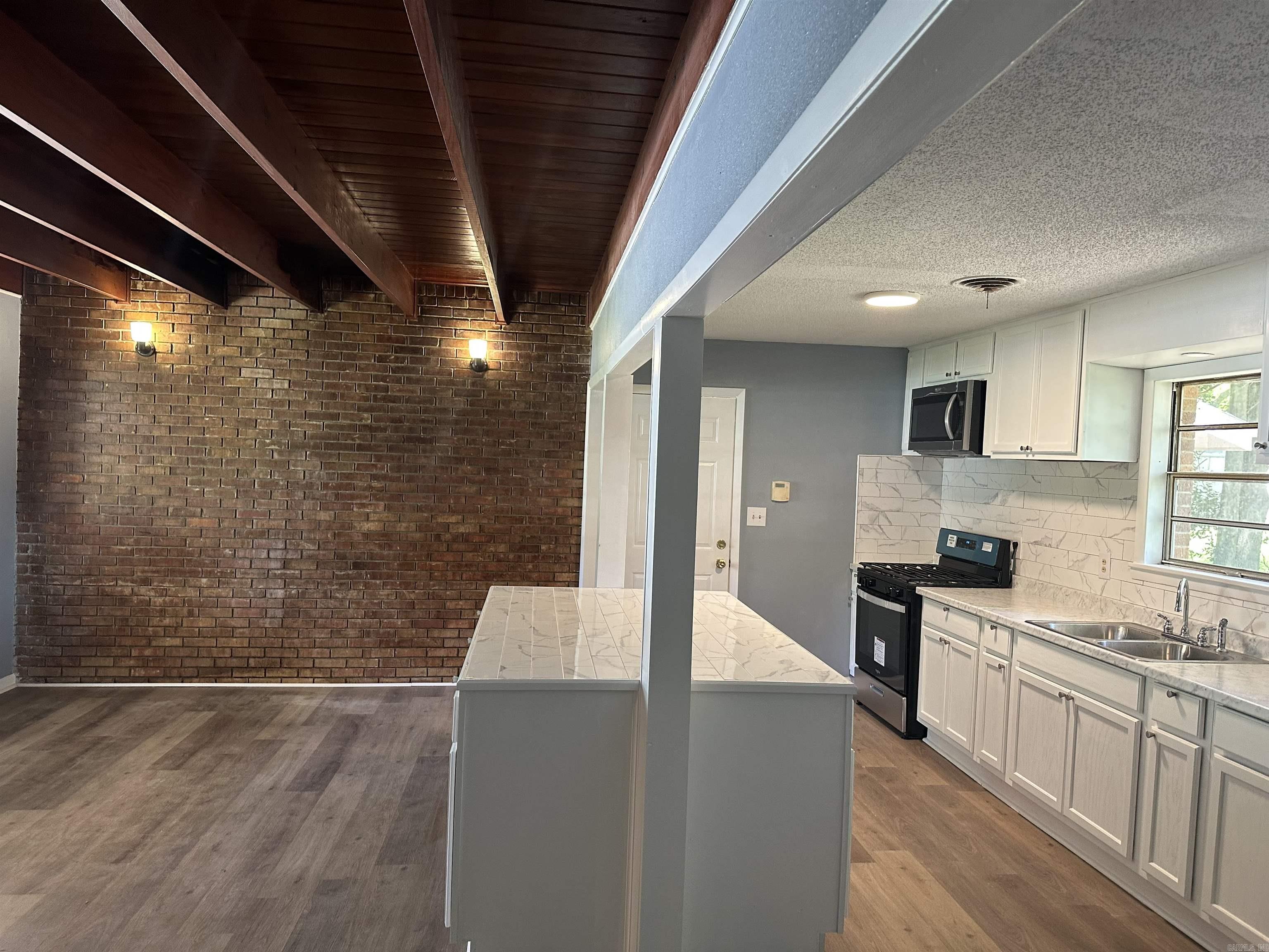 BELMONT - Residential