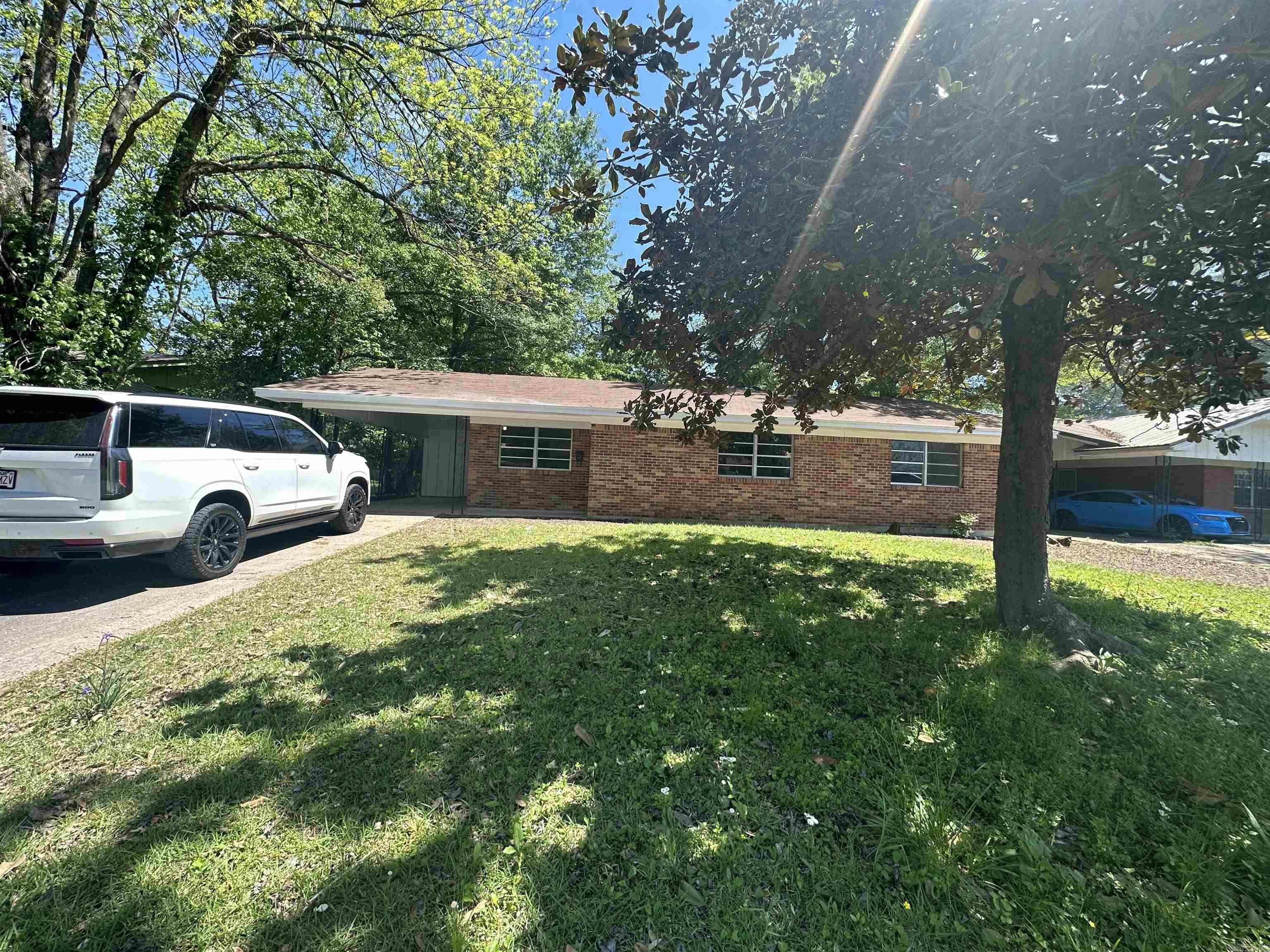 BELMONT - Residential