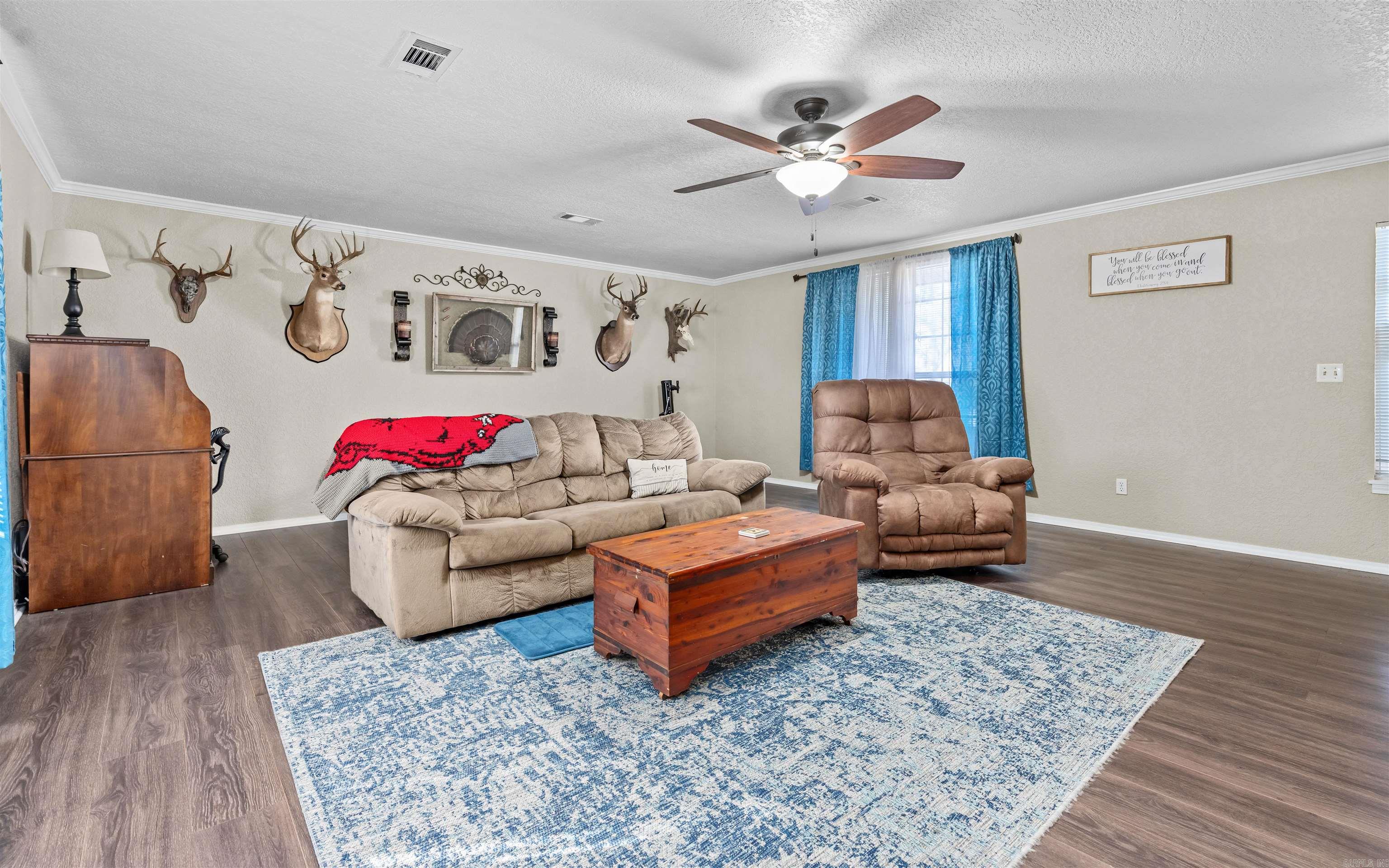 CHARMING HEIGHTS - Residential