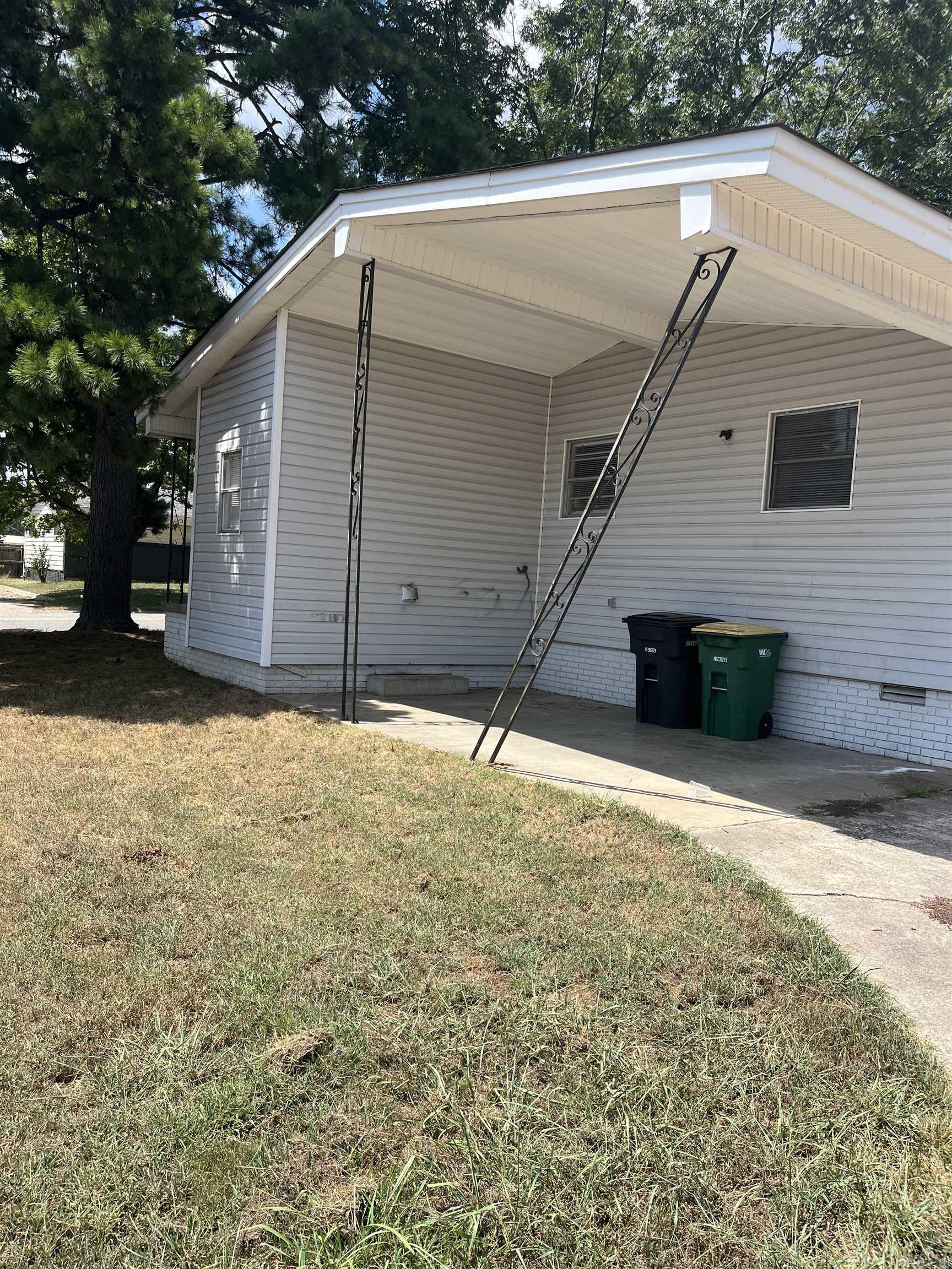 WESTERN ACRES - Residential