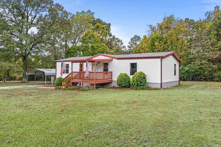 Move-in ready and ideally located, this 1998 manufactured home sits on approximately one acre with paved highway frontage just down the road from Norfork Schools and only minutes from the world-famous White River. Featuring three bedrooms and two full baths, this well-maintained home has been recently updated with new shingles in 2024 and includes kitchen appliances for a convenient start. Enjoy the detached carport, open yard space, and easy access to town, schools, and recreation. A great location with room to relax—perfect for a family home, weekend getaway, or investment opportunity near the heart of Norfork.