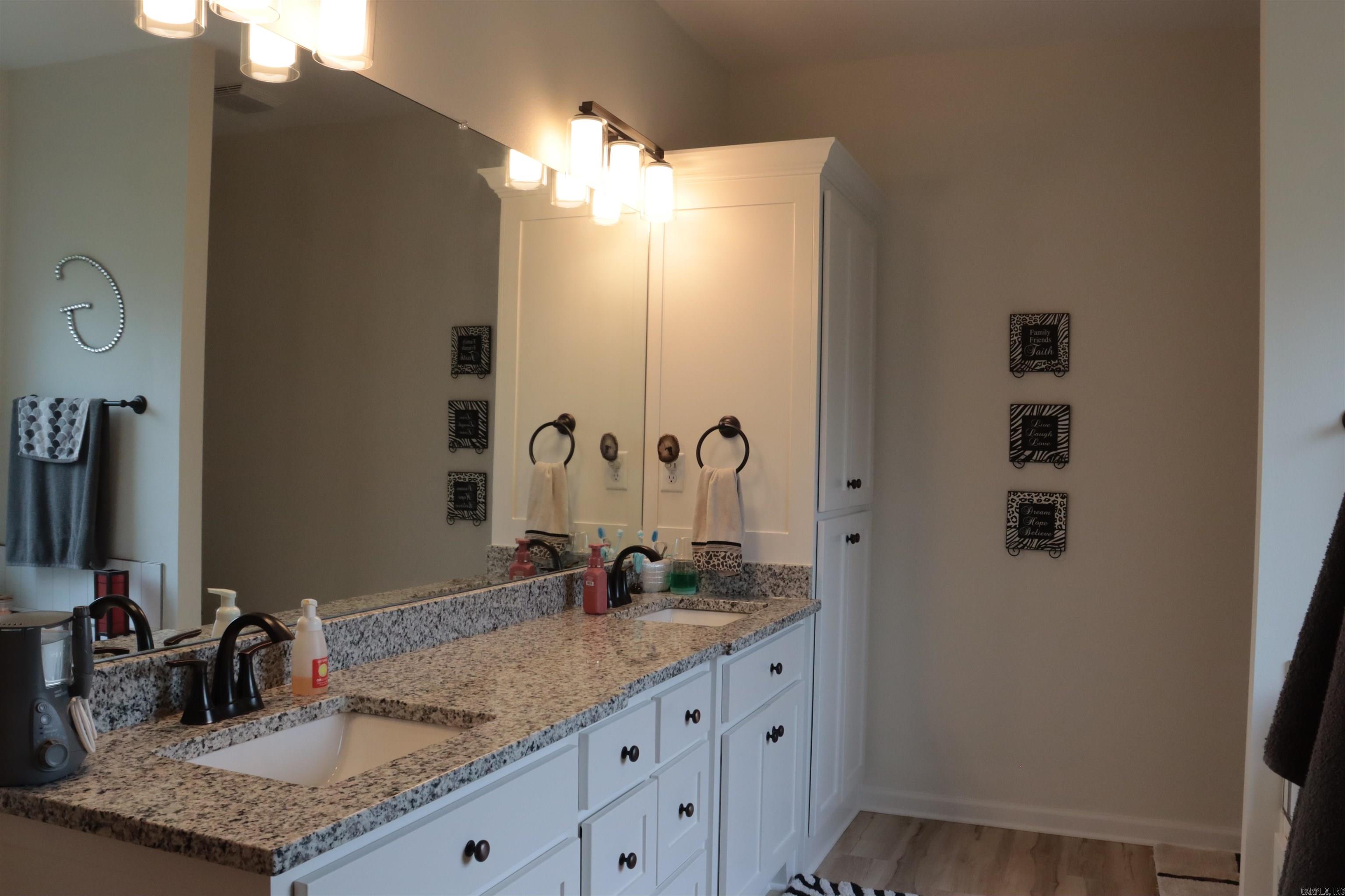 LEWIS COVE - Residential