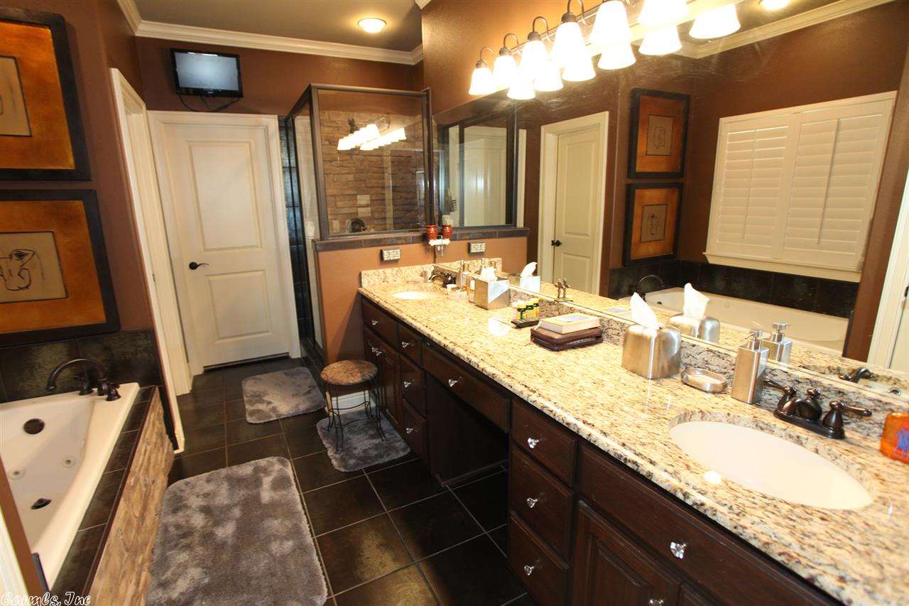 CENTENNIAL - Residential