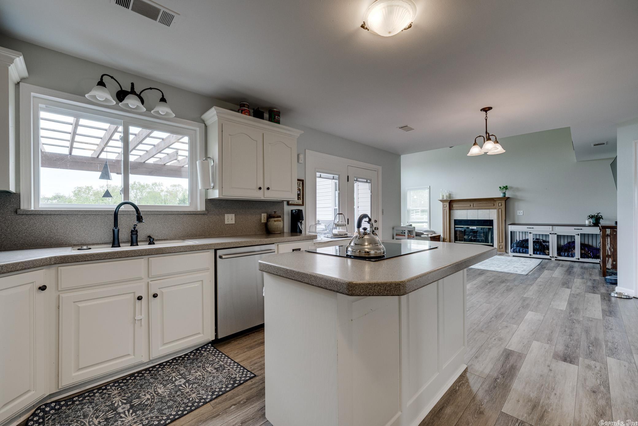 MILL CREEK EST - Residential