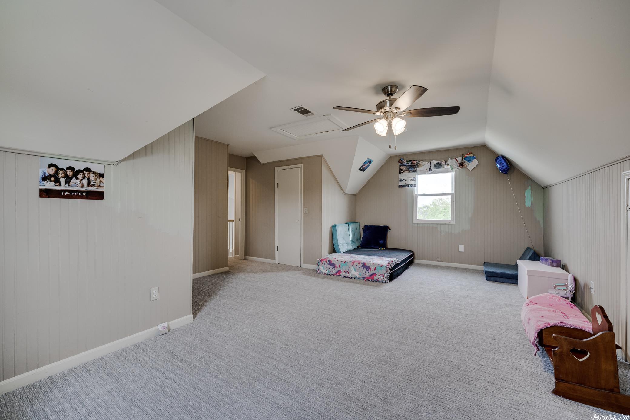 MILL CREEK EST - Residential