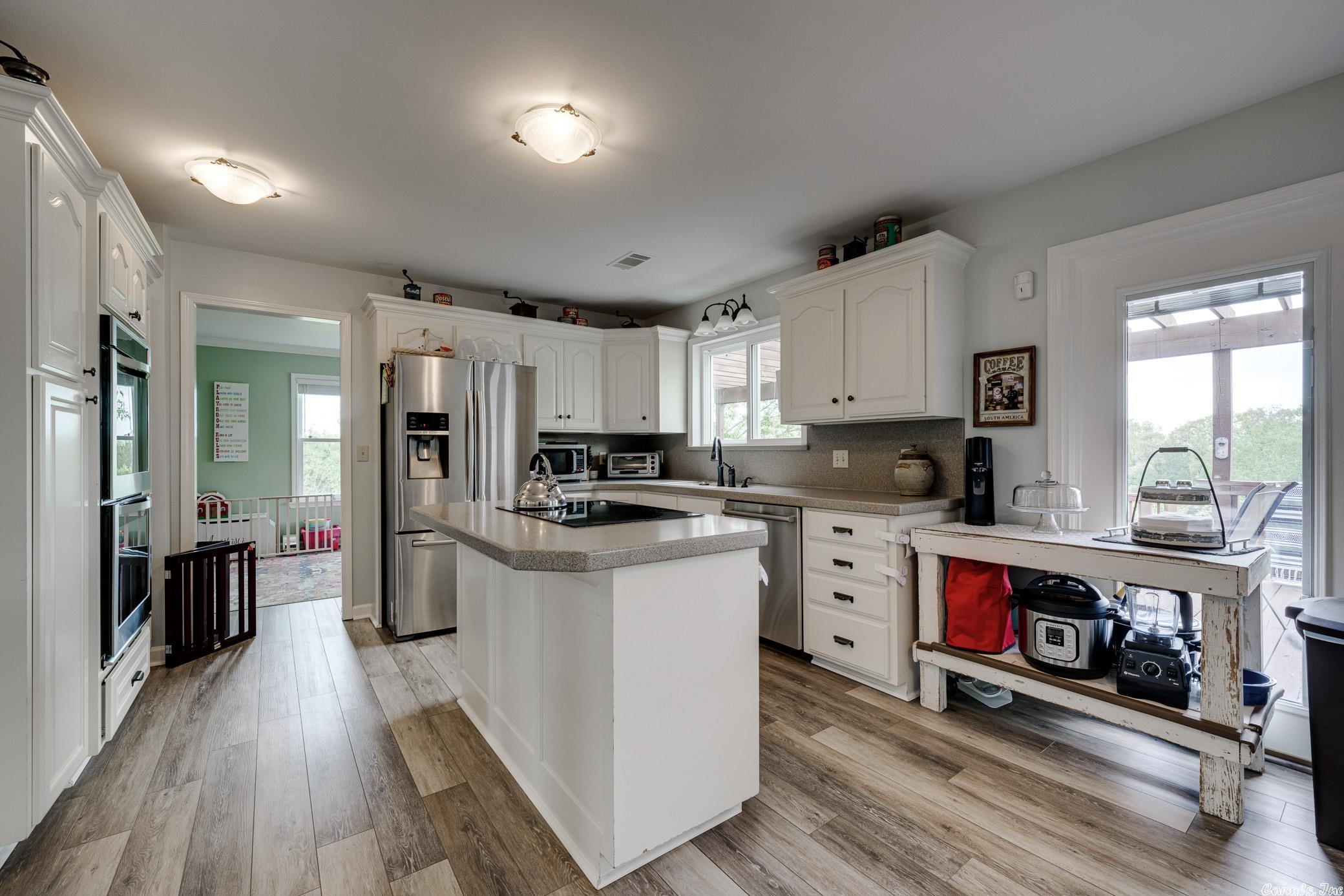 MILL CREEK EST - Residential