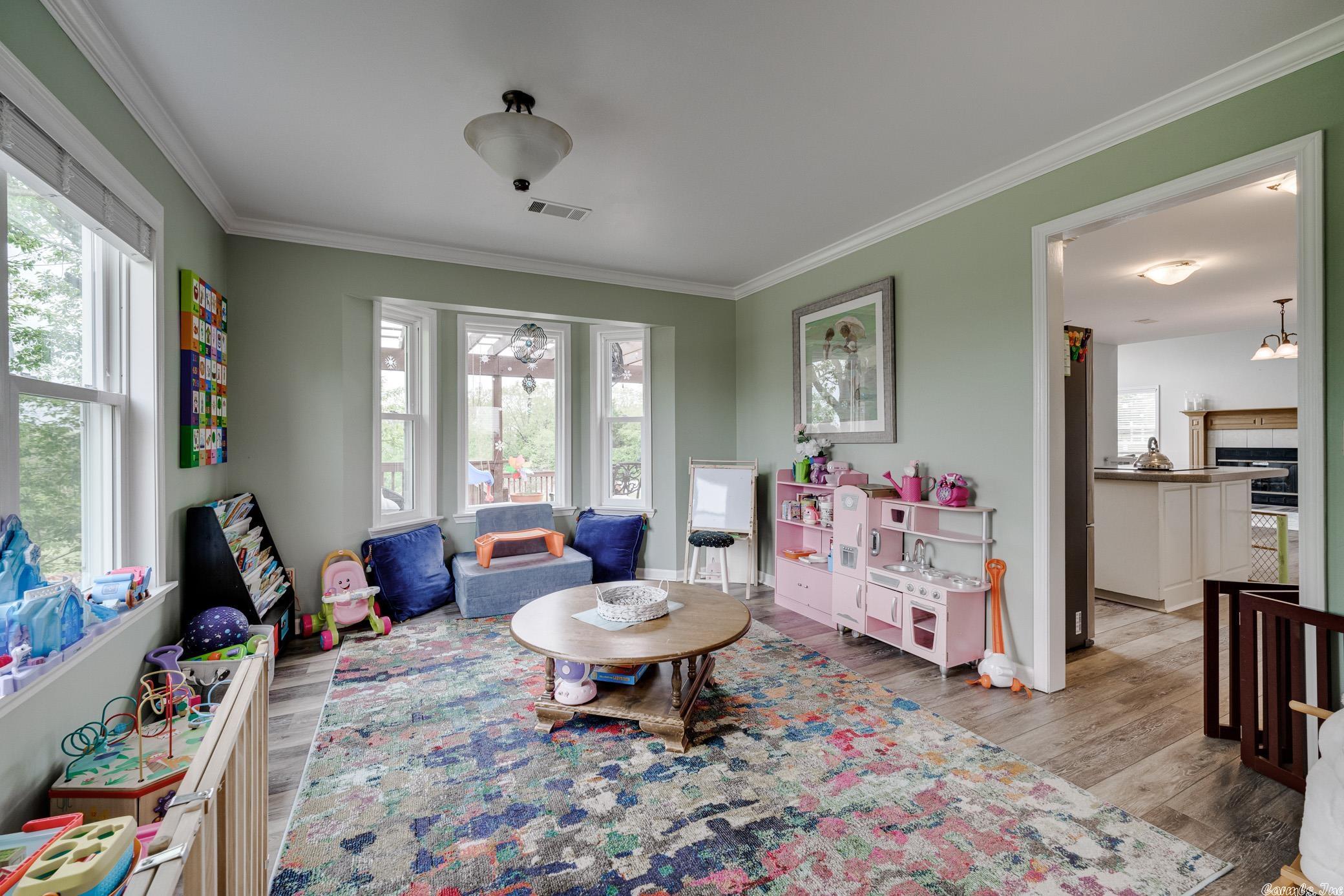 MILL CREEK EST - Residential