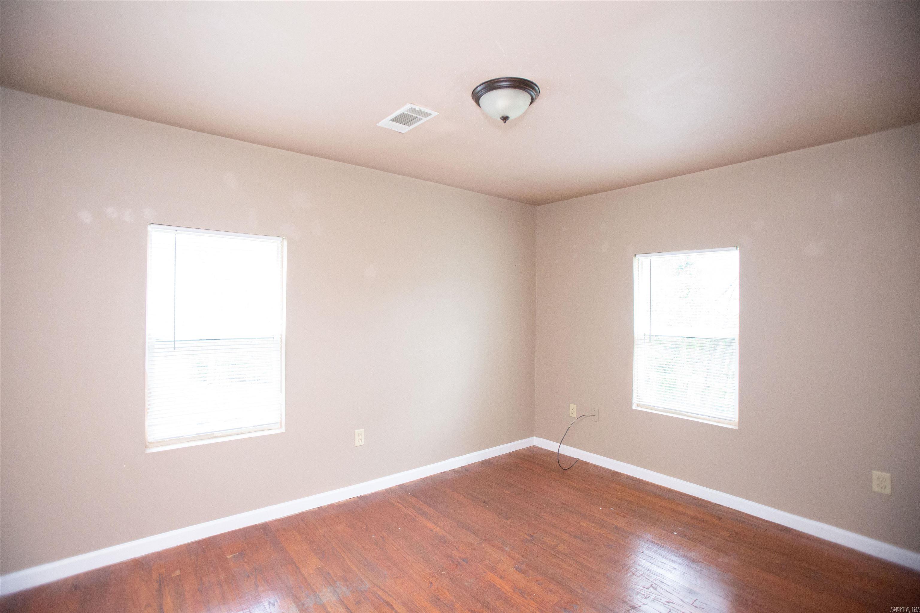 Weldon E Wrights - Residential Lease