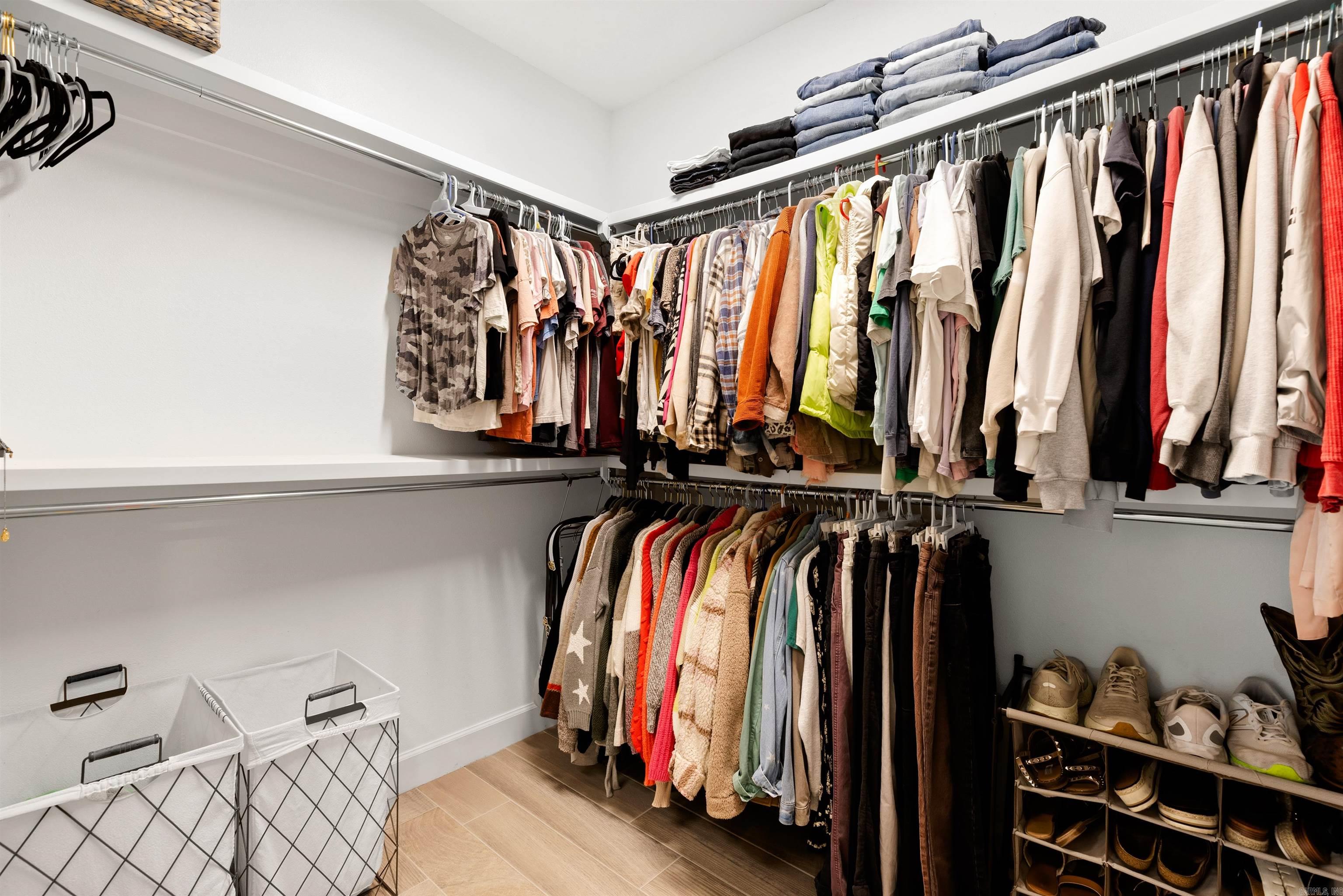 SILVER SPRINGS PH VII - Residential